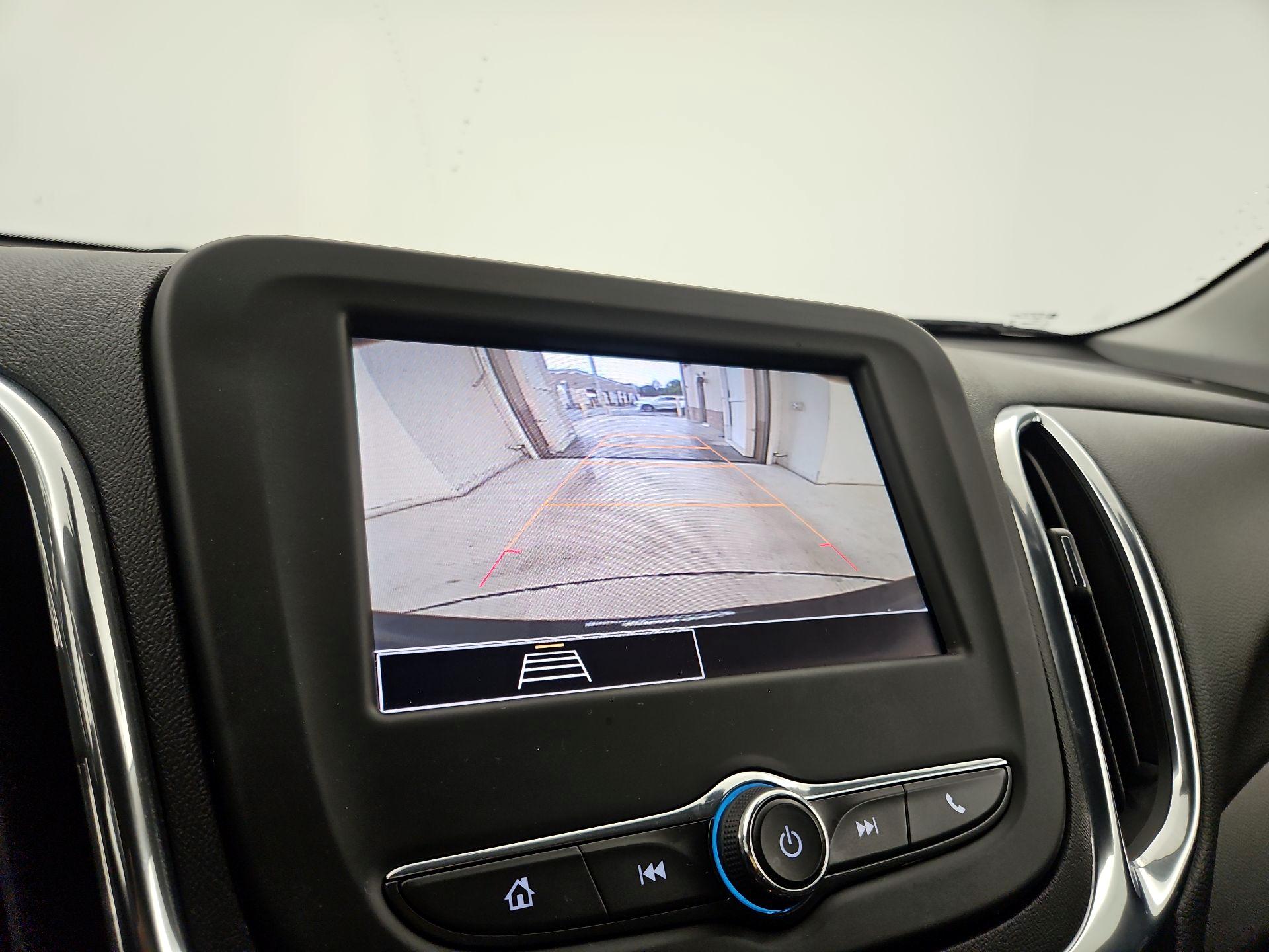 Thumbnail: 2022 Chevrolet Equinox - 14