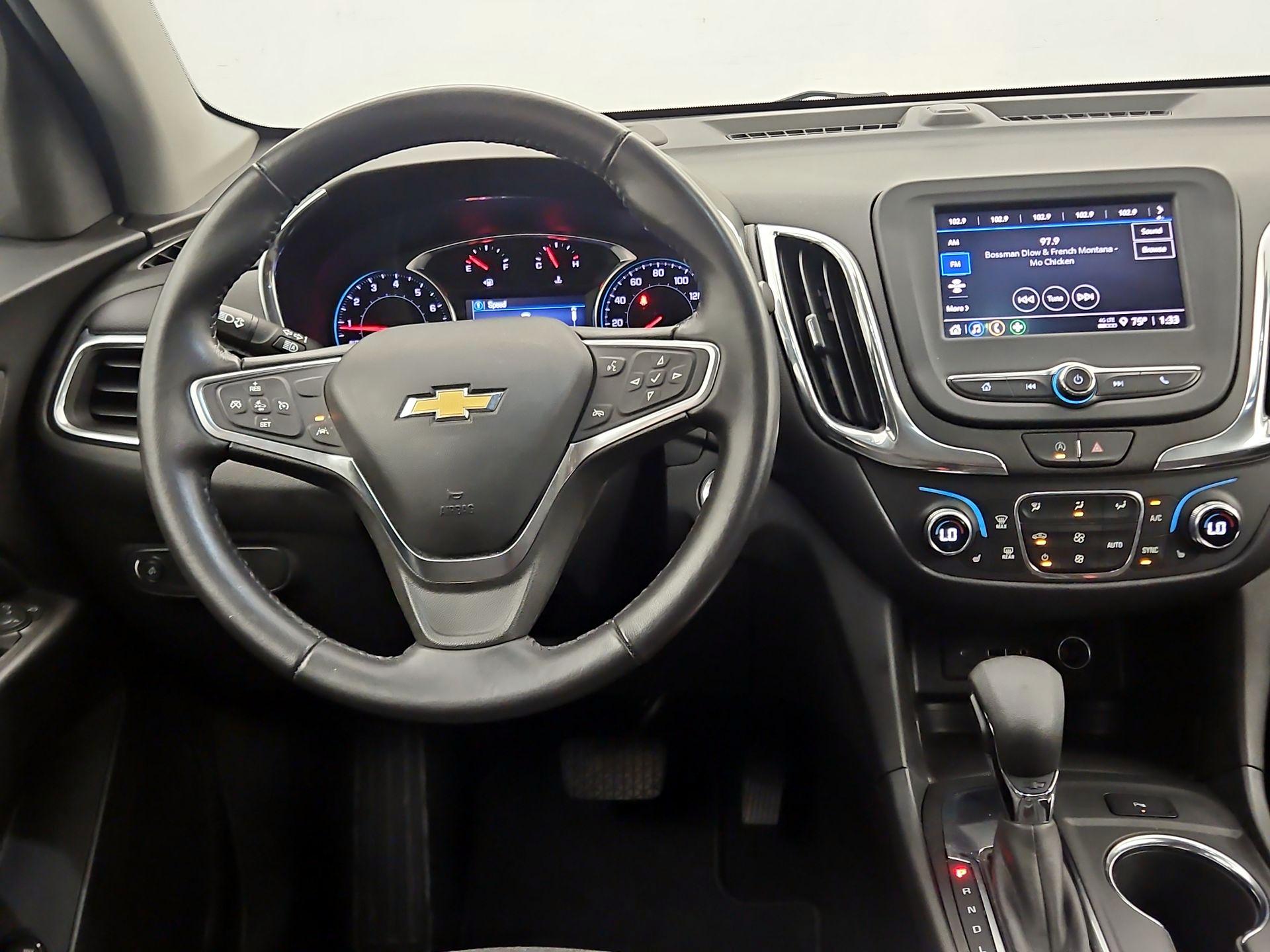 Thumbnail: 2022 Chevrolet Equinox - 10