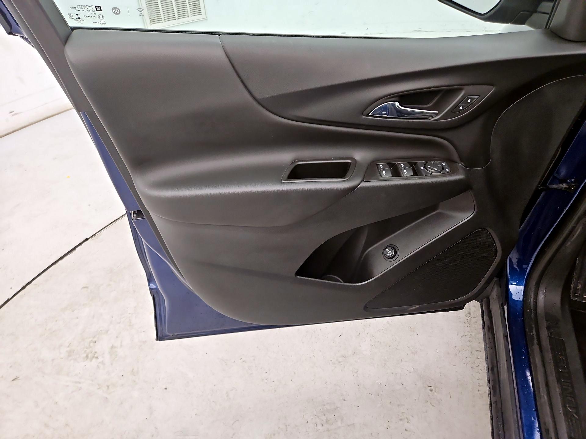 Thumbnail: 2022 Chevrolet Equinox - 12