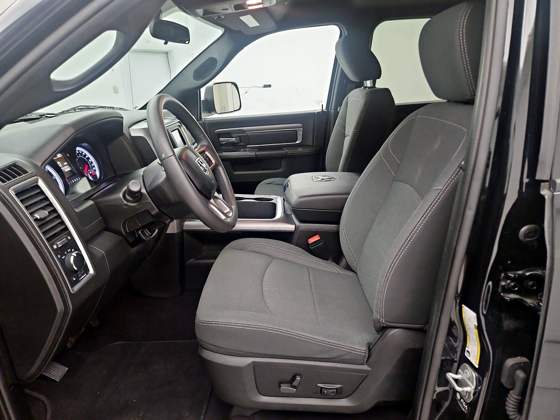 Thumbnail: 2022 RAM 1500 Classic - 11