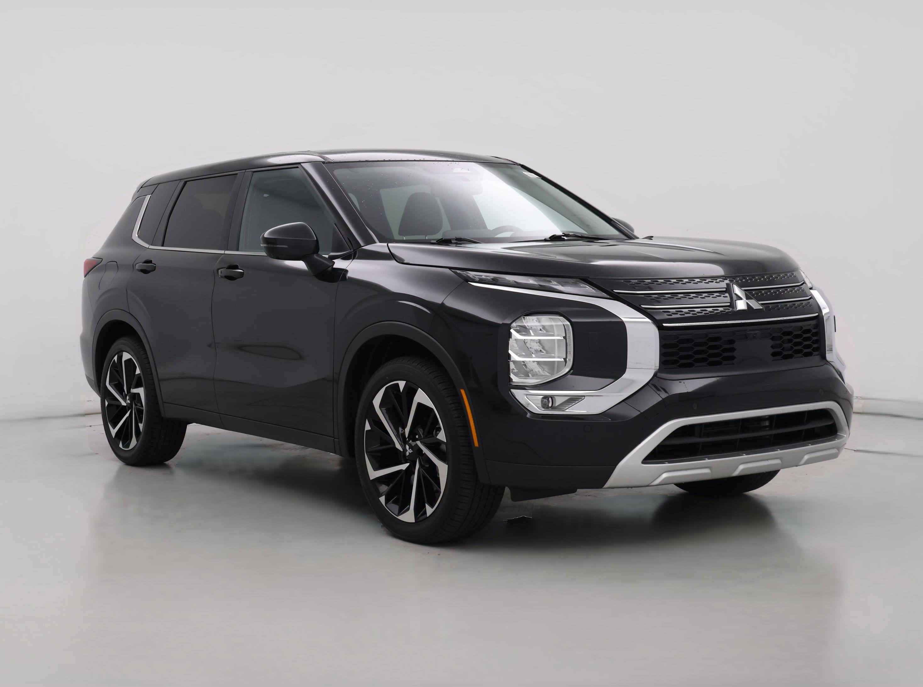 Thumbnail: 2024 Mitsubishi Outlander - 1