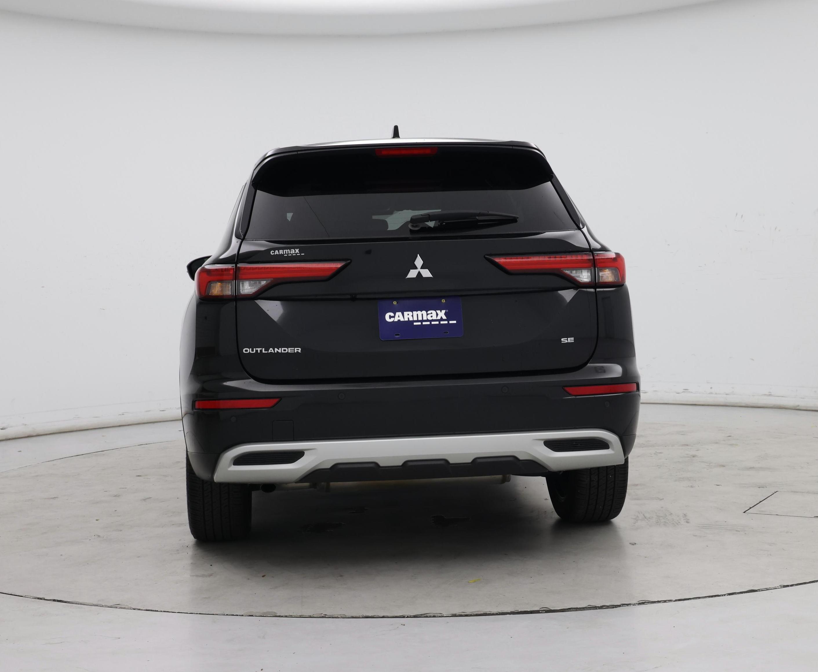 Thumbnail: 2024 Mitsubishi Outlander - 6