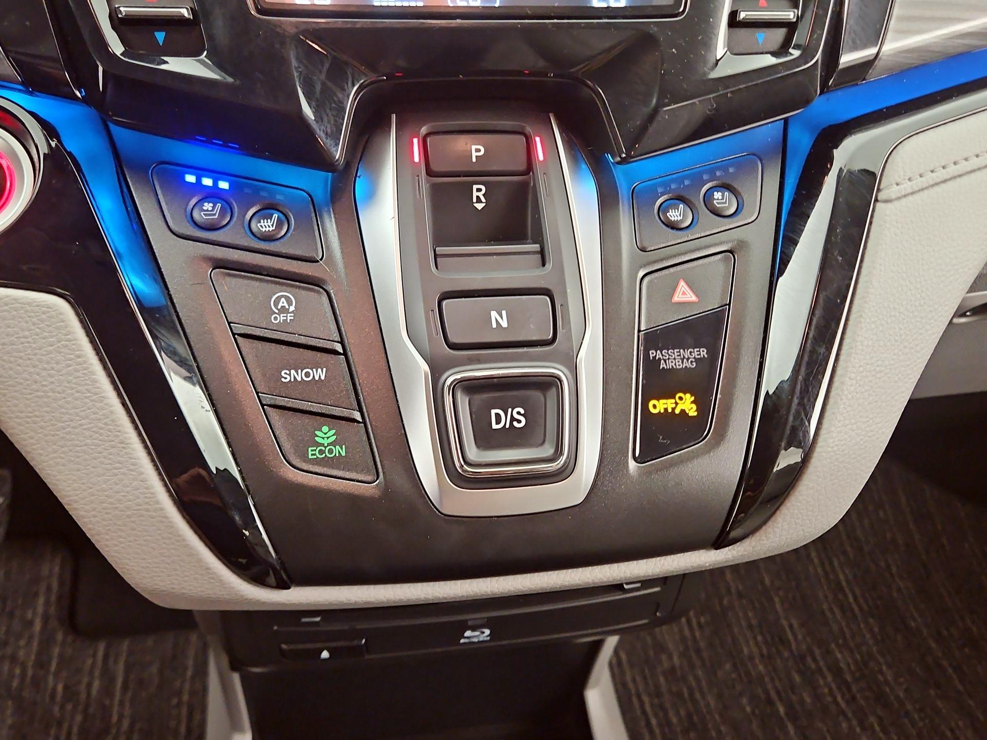 Thumbnail: 2022 Honda Odyssey - 17