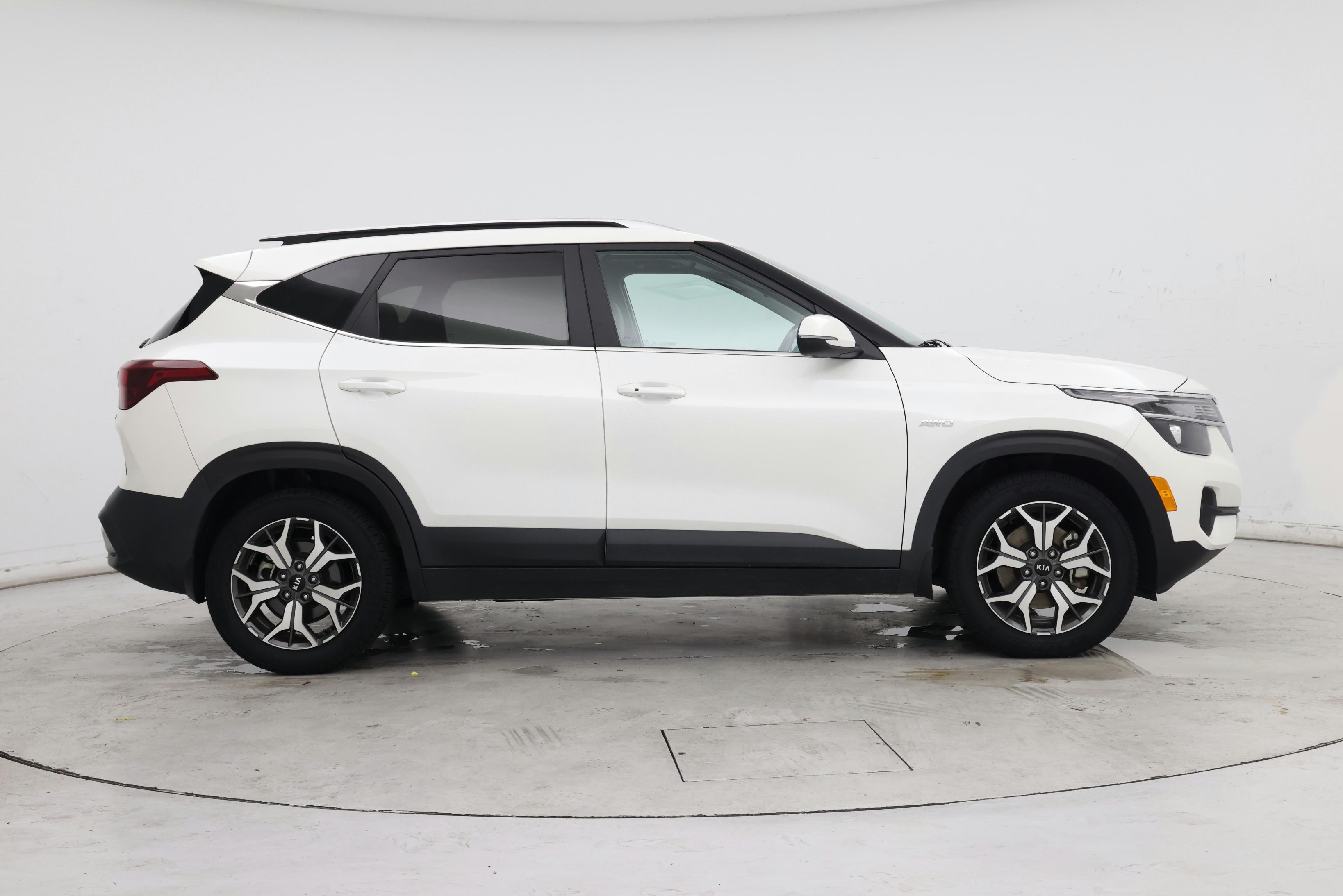 Thumbnail: 2021 Kia Seltos - 7