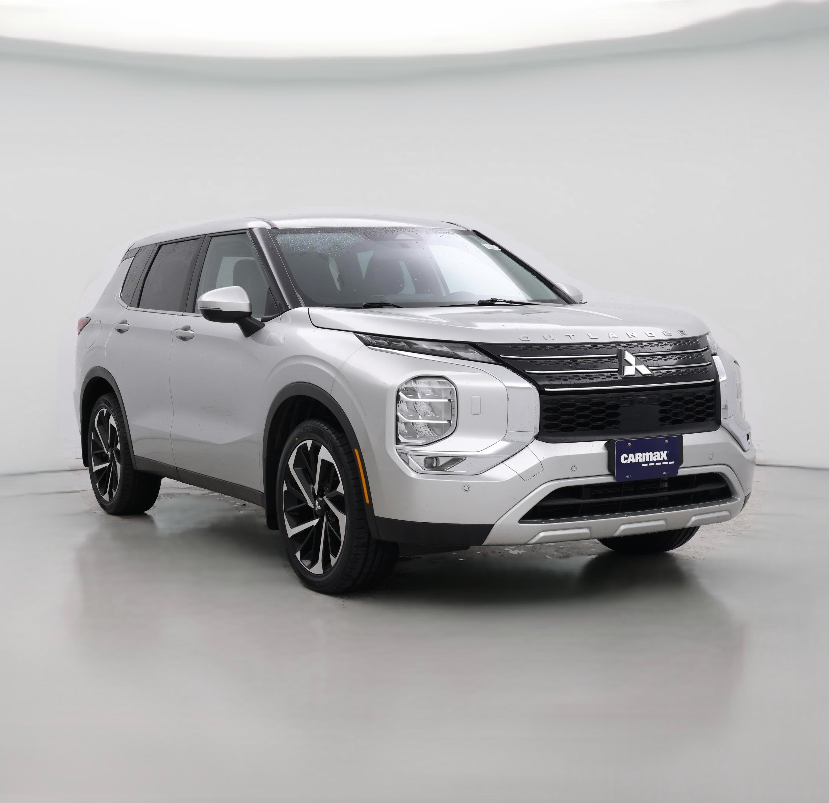 Thumbnail: 2023 Mitsubishi Outlander - 1