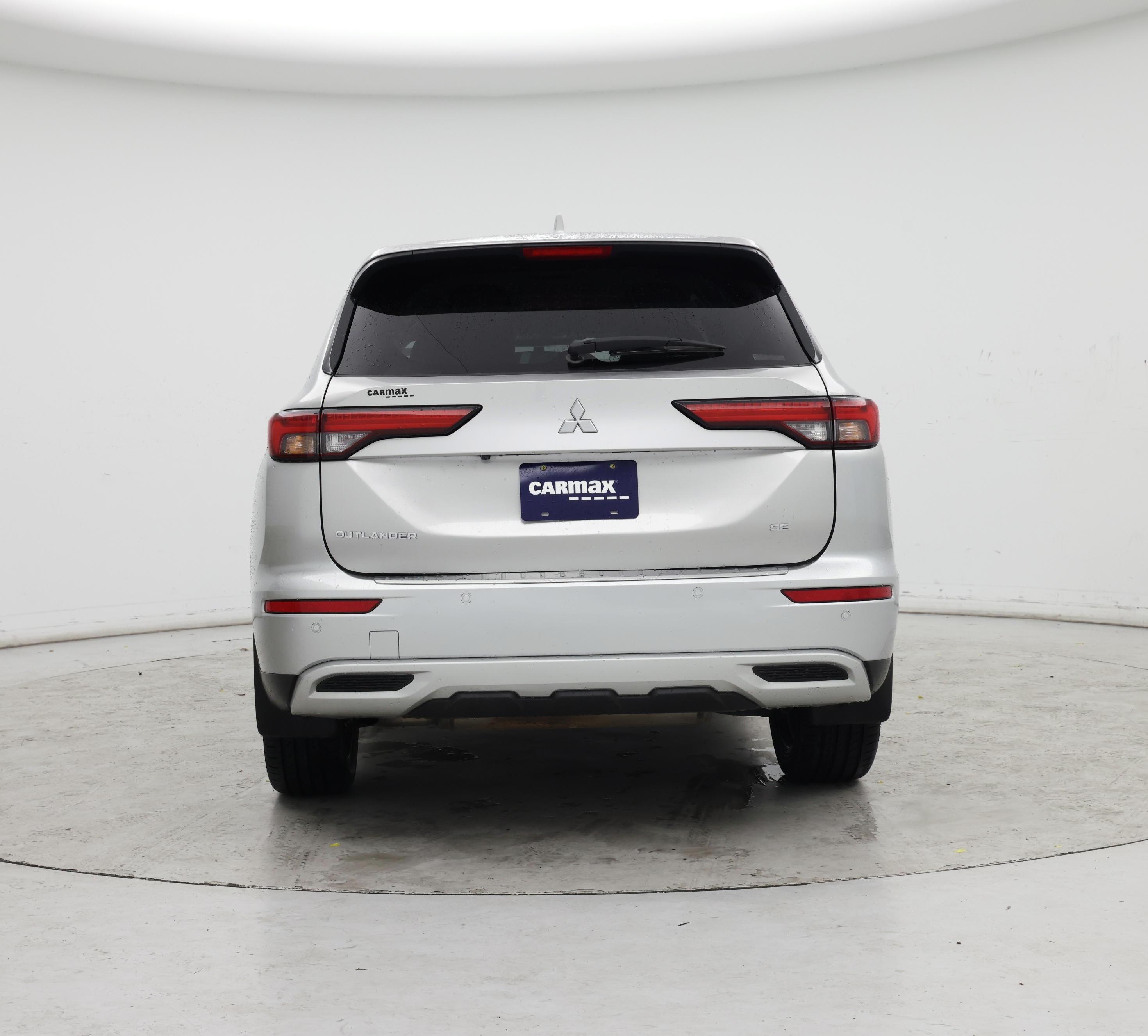 Thumbnail: 2023 Mitsubishi Outlander - 6