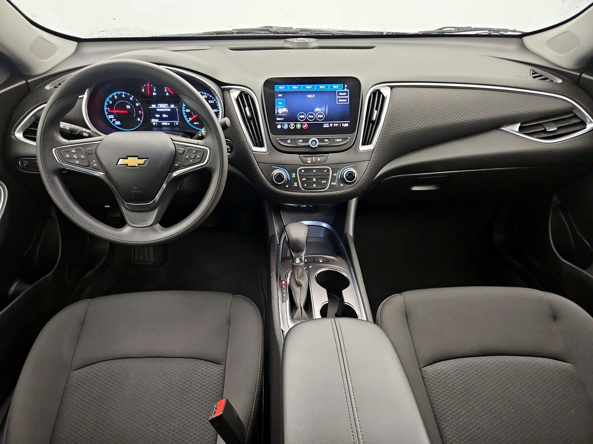 Thumbnail: 2021 Chevrolet Malibu - 9