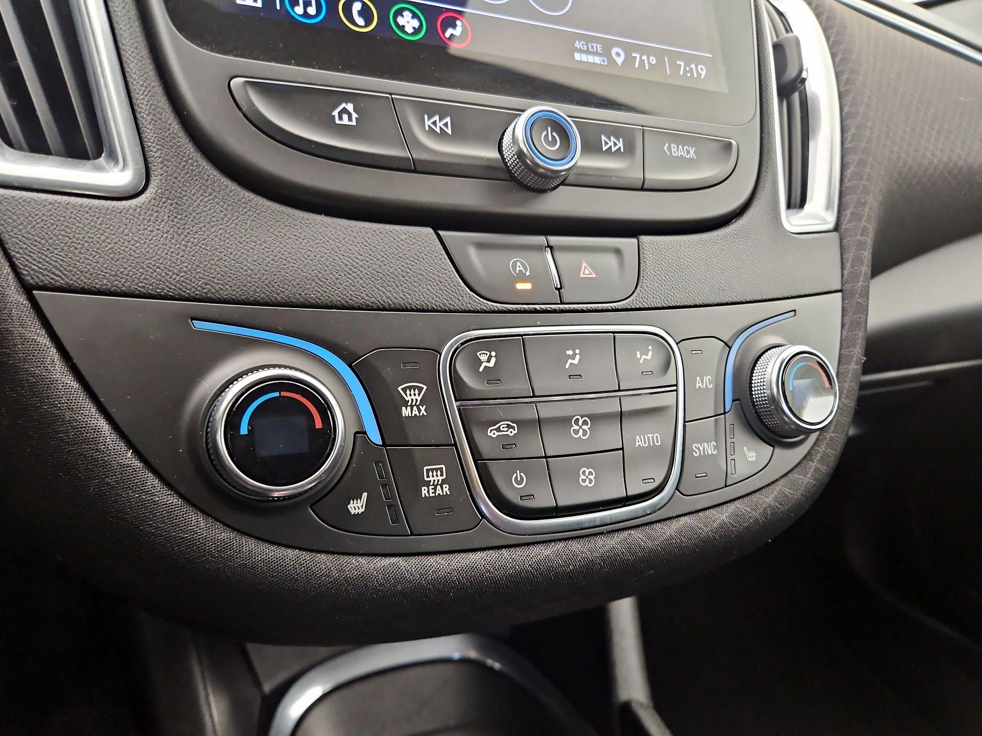 Thumbnail: 2021 Chevrolet Malibu - 16