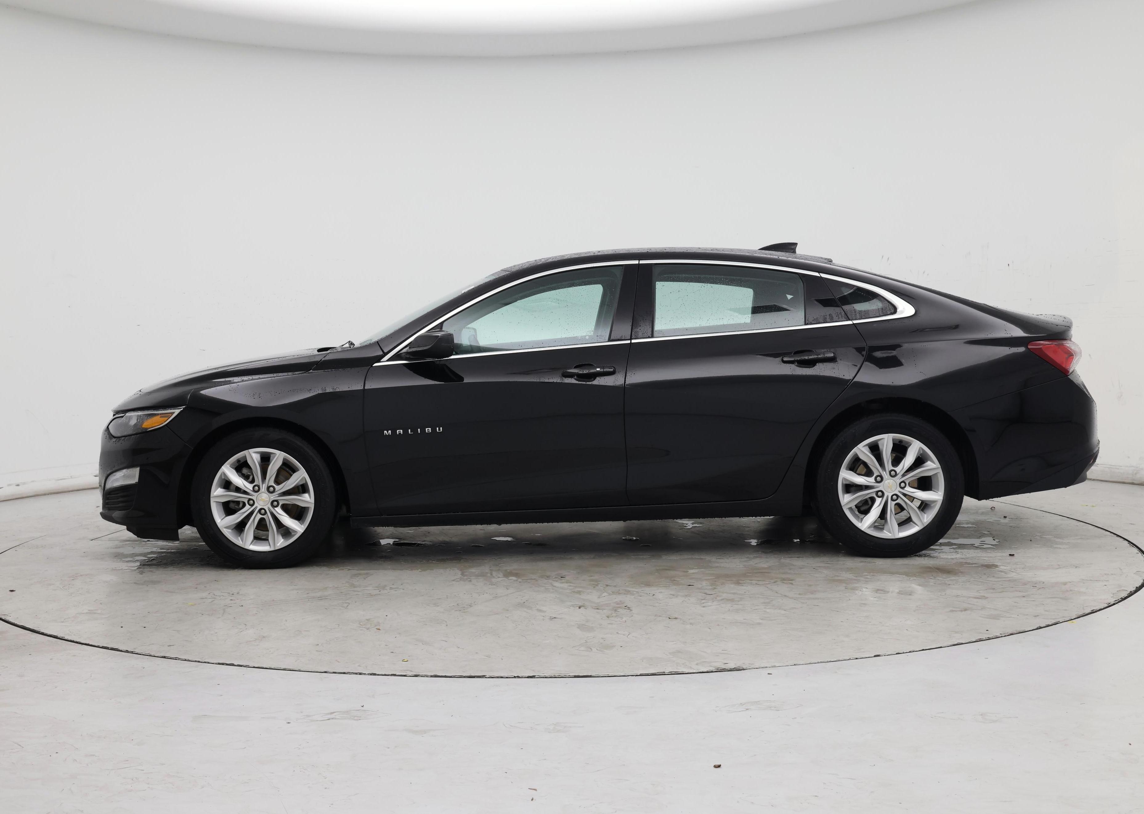 Thumbnail: 2021 Chevrolet Malibu - 3