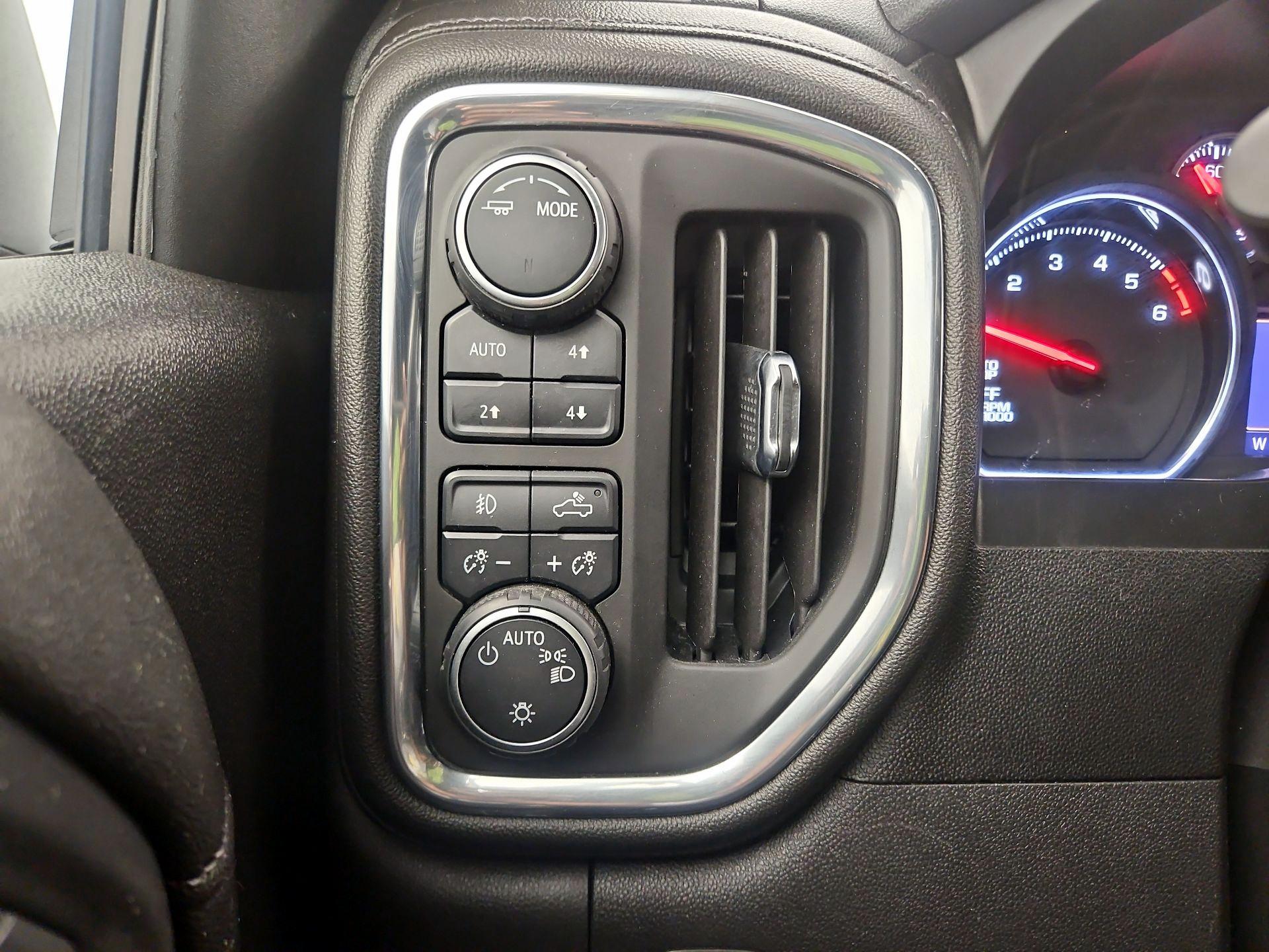 Thumbnail: 2021 Chevrolet Silverado 1500 - 13