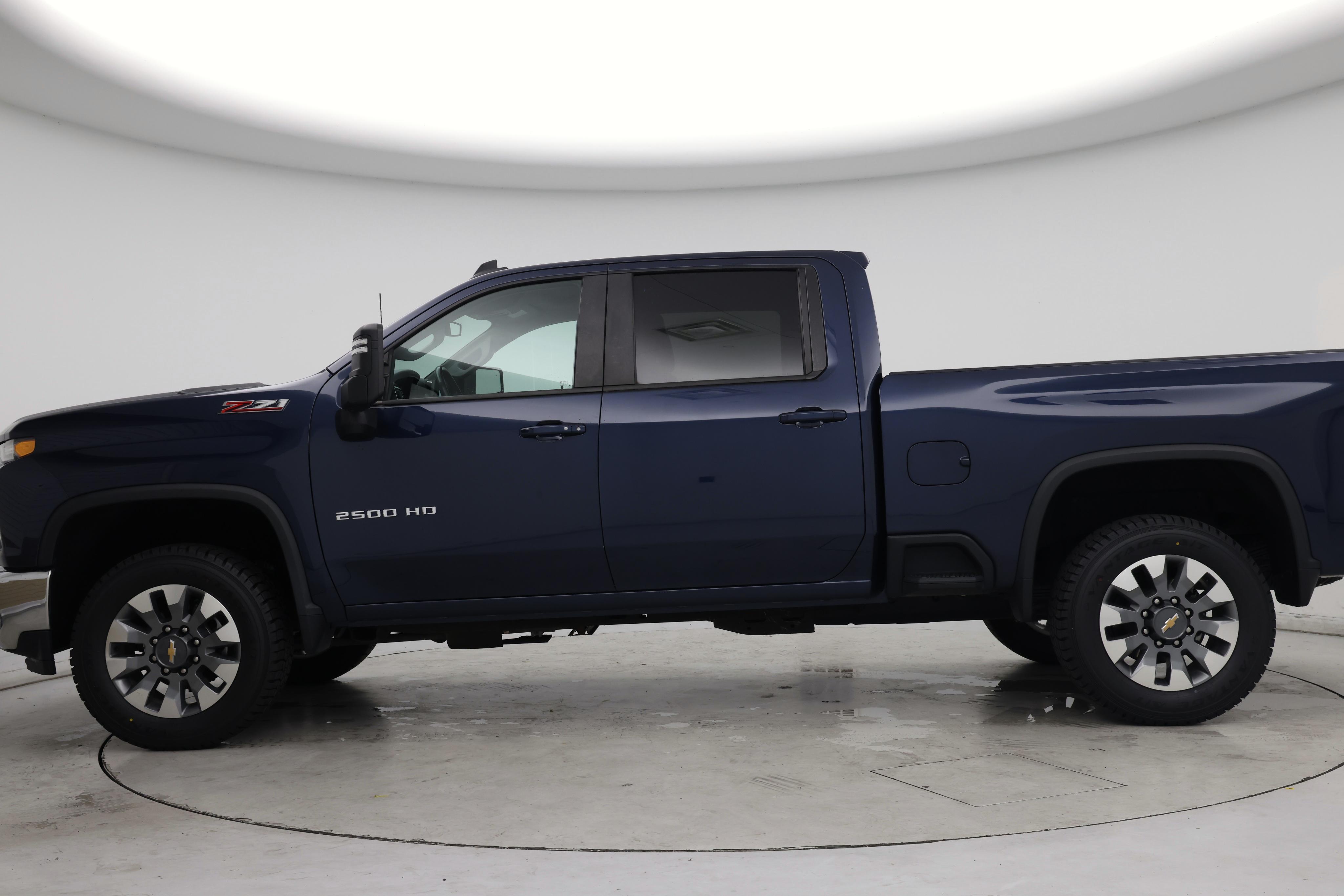 Thumbnail: 2022 Chevrolet Silverado 2500 - 3