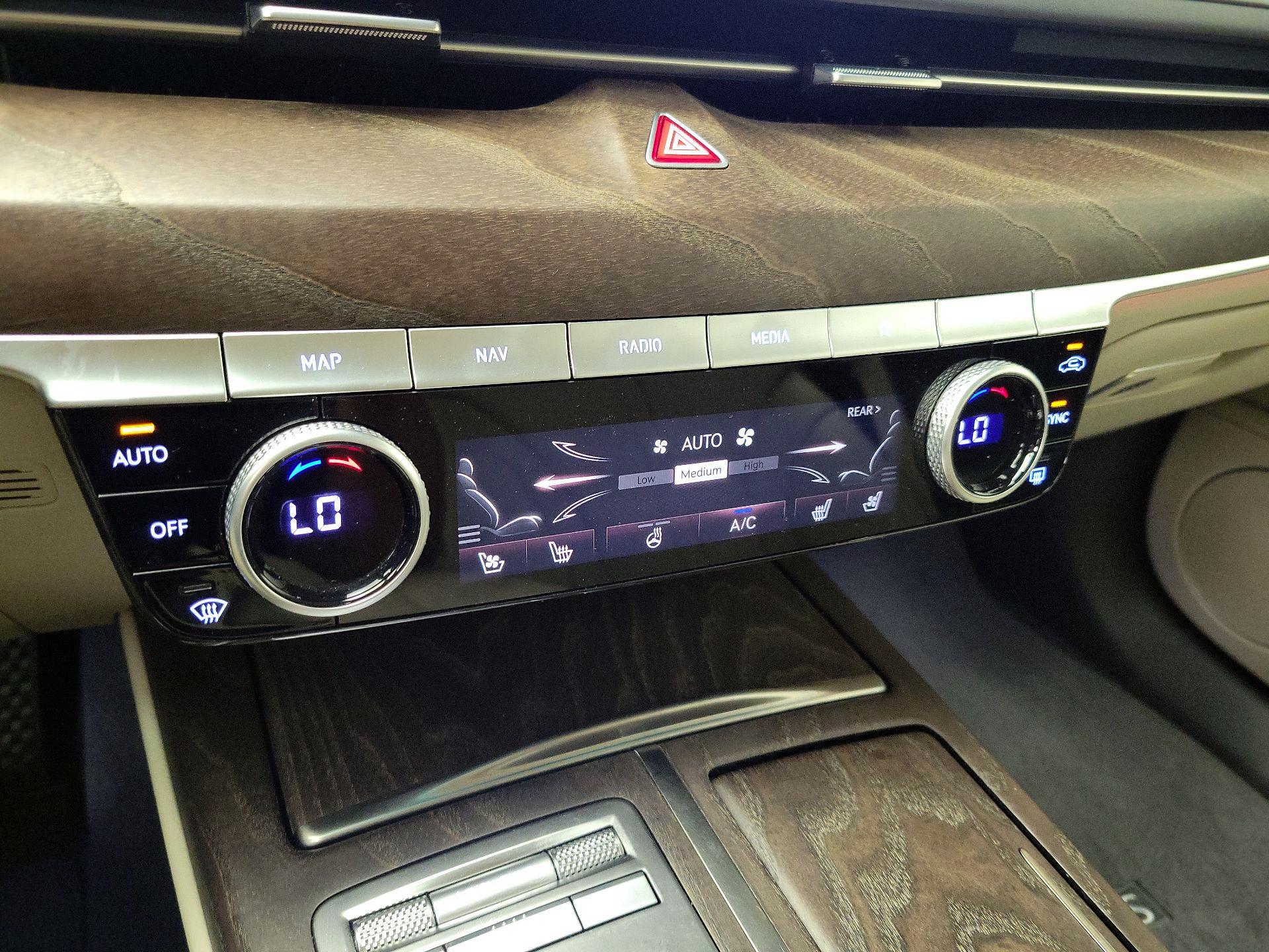 Thumbnail: 2022 Genesis G80 - 16