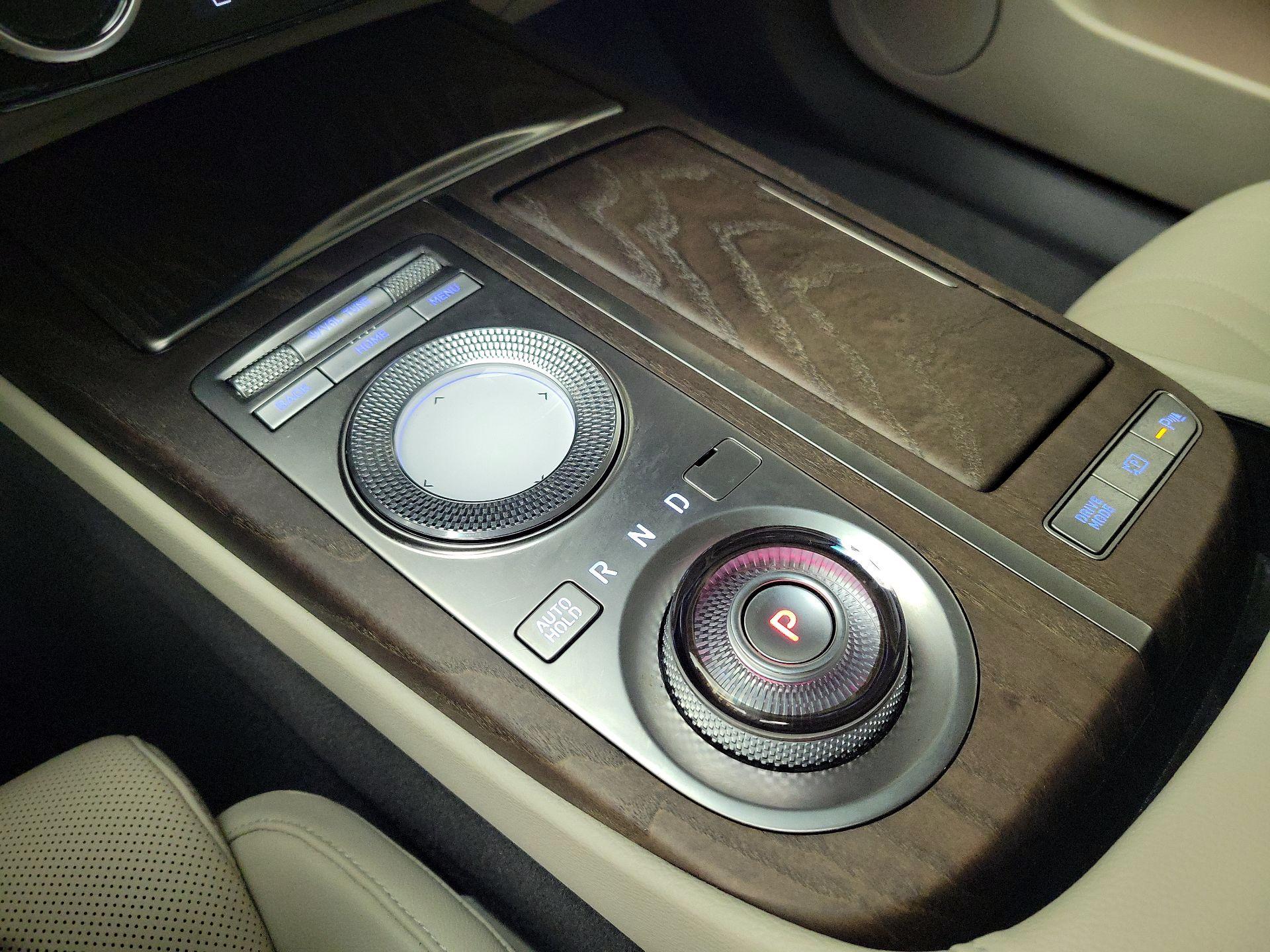 Thumbnail: 2022 Genesis G80 - 17