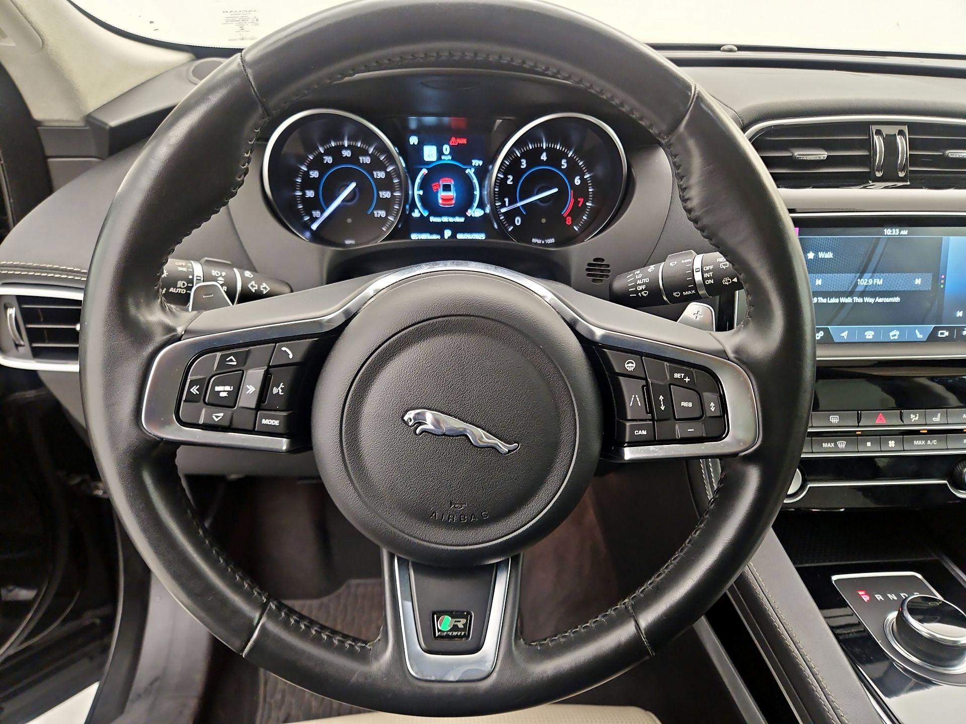 Thumbnail: 2020 Jaguar F-Pace - 10