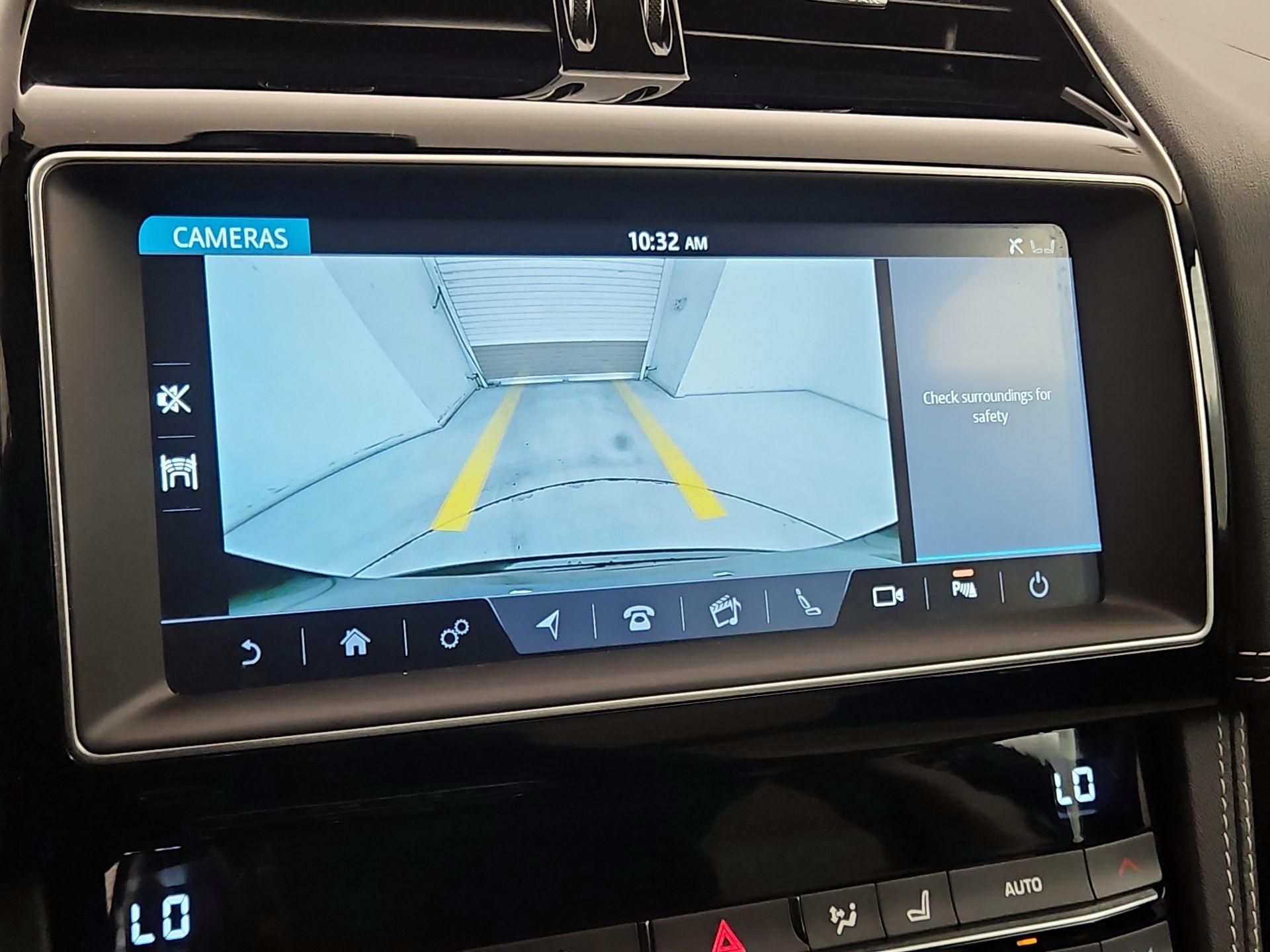 Thumbnail: 2020 Jaguar F-Pace - 14