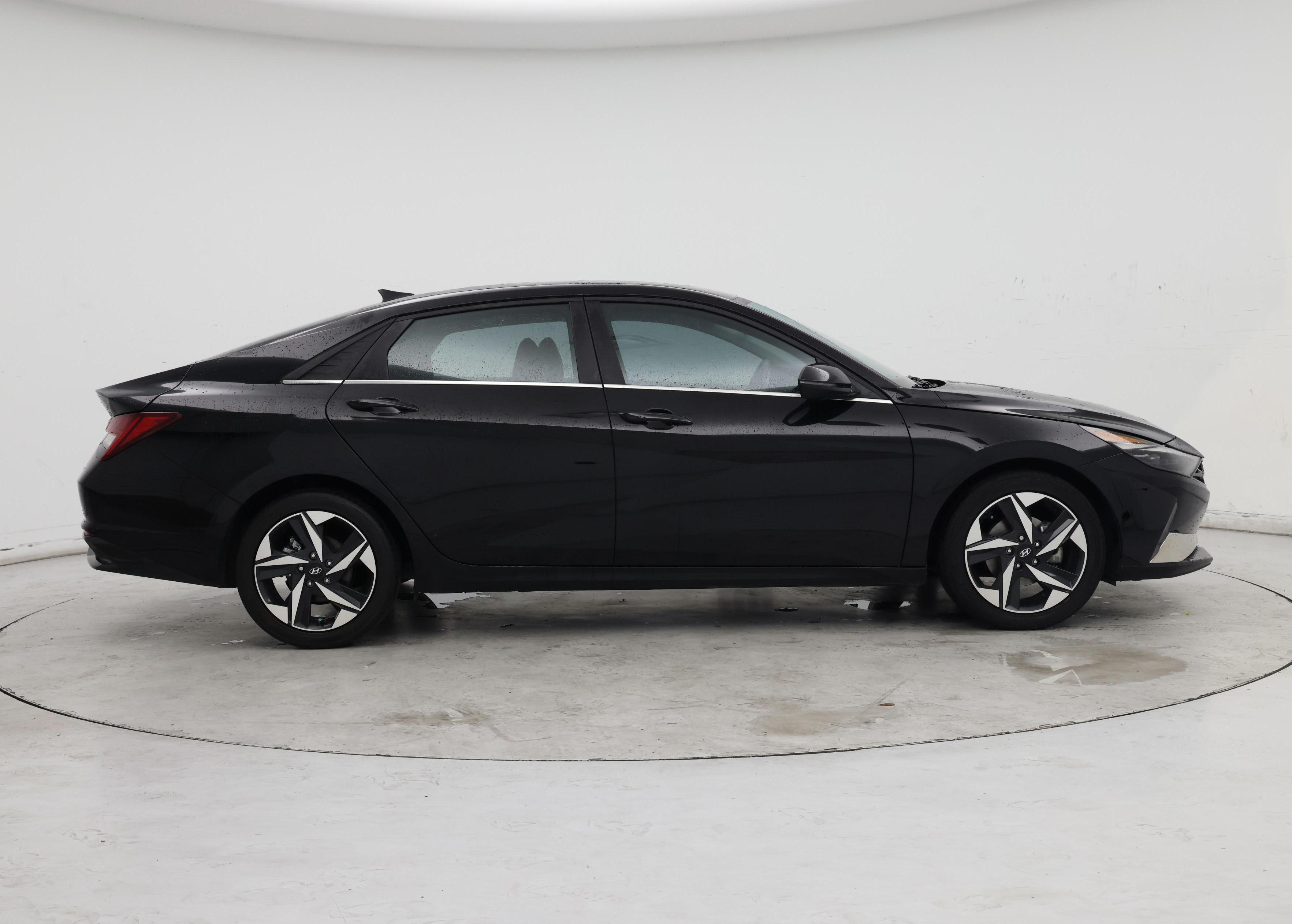 Thumbnail: 2023 Hyundai Elantra - 7