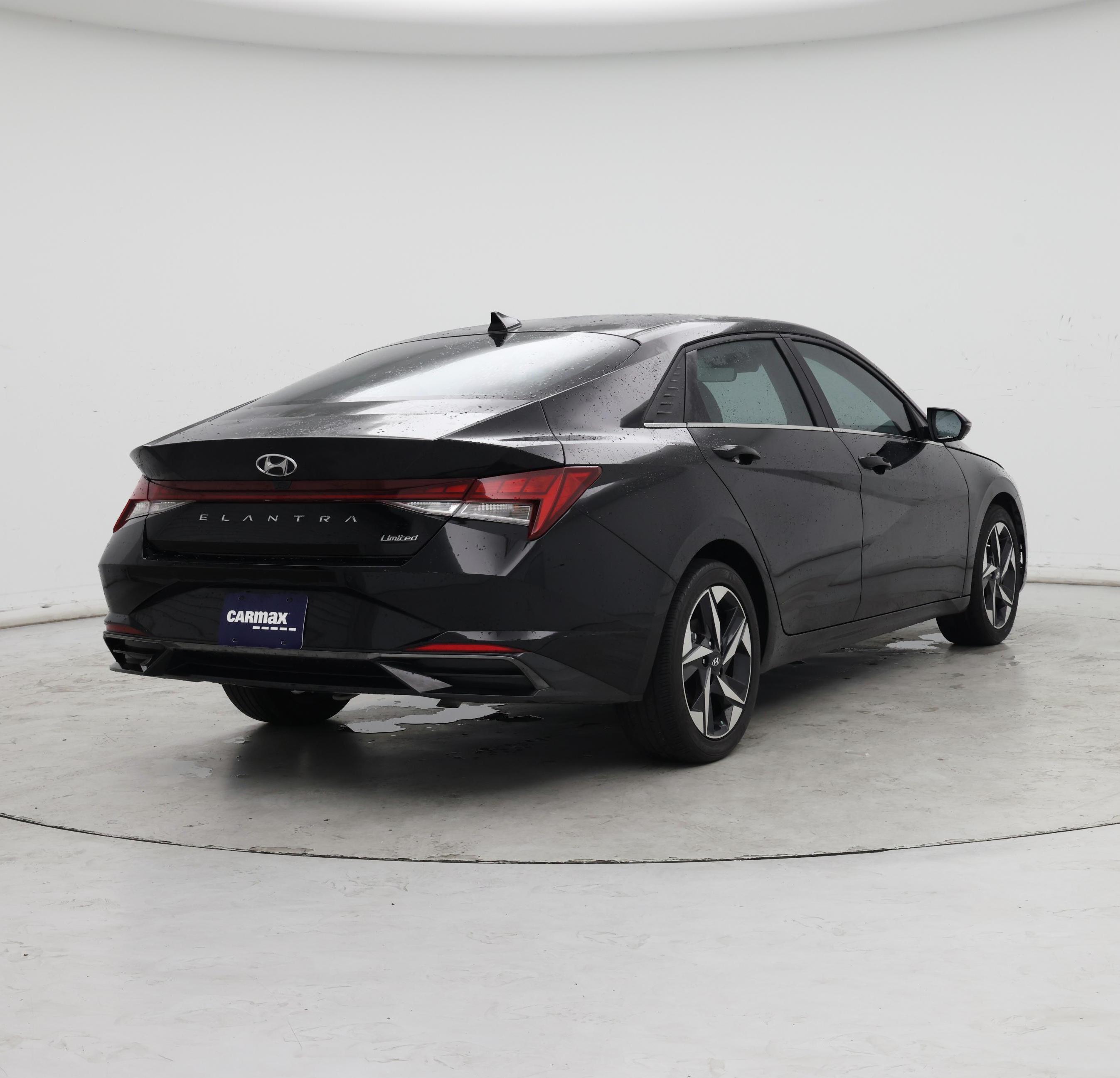 Thumbnail: 2023 Hyundai Elantra - 8