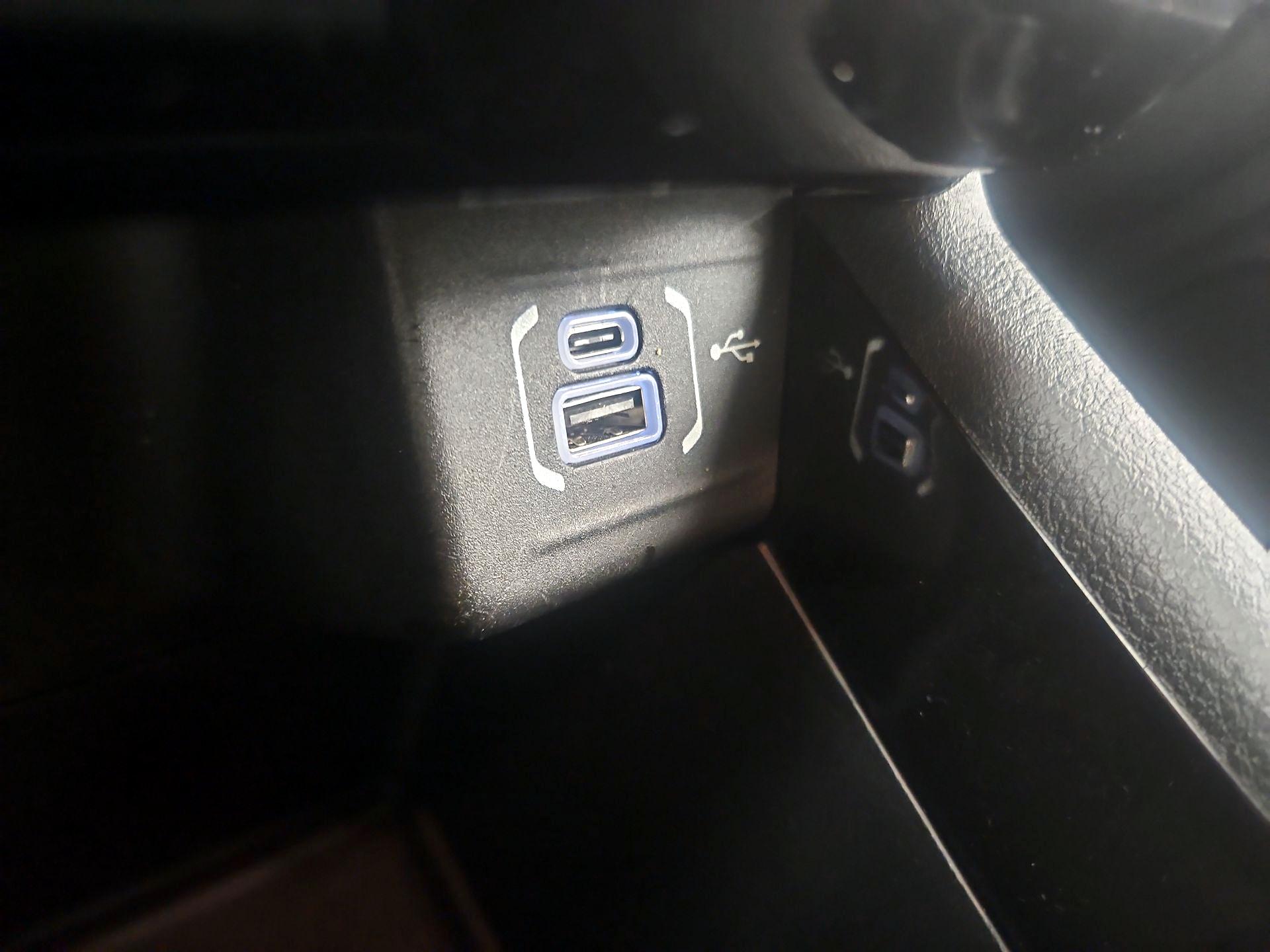 Thumbnail: 2022 Jeep Compass - 18