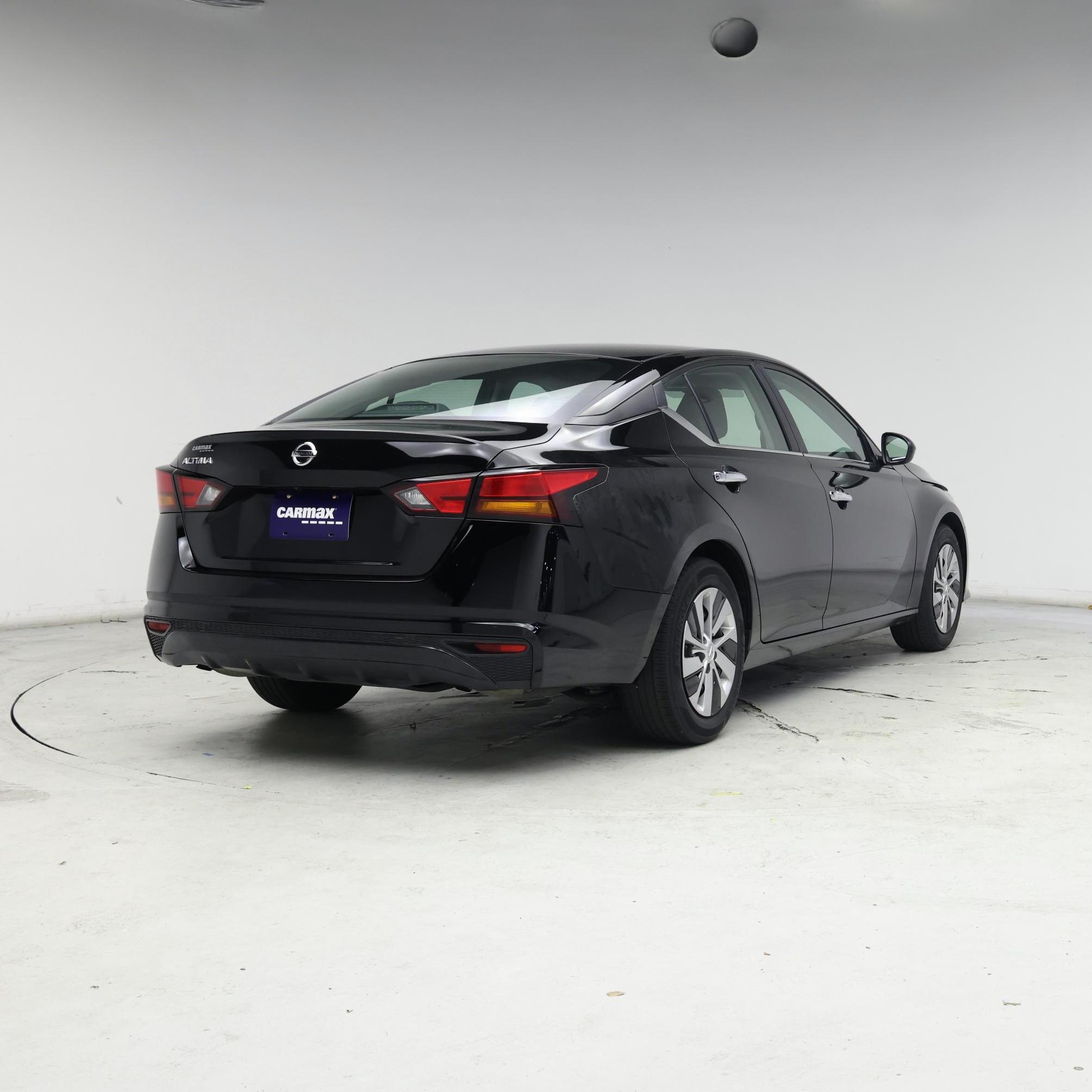Thumbnail: 2021 Nissan Altima - 8