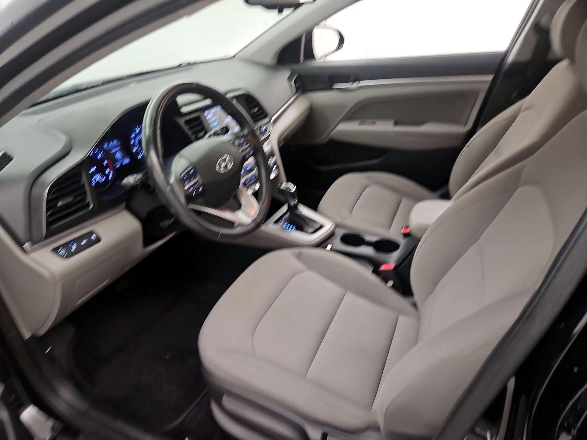Thumbnail: 2020 Hyundai Elantra - 11