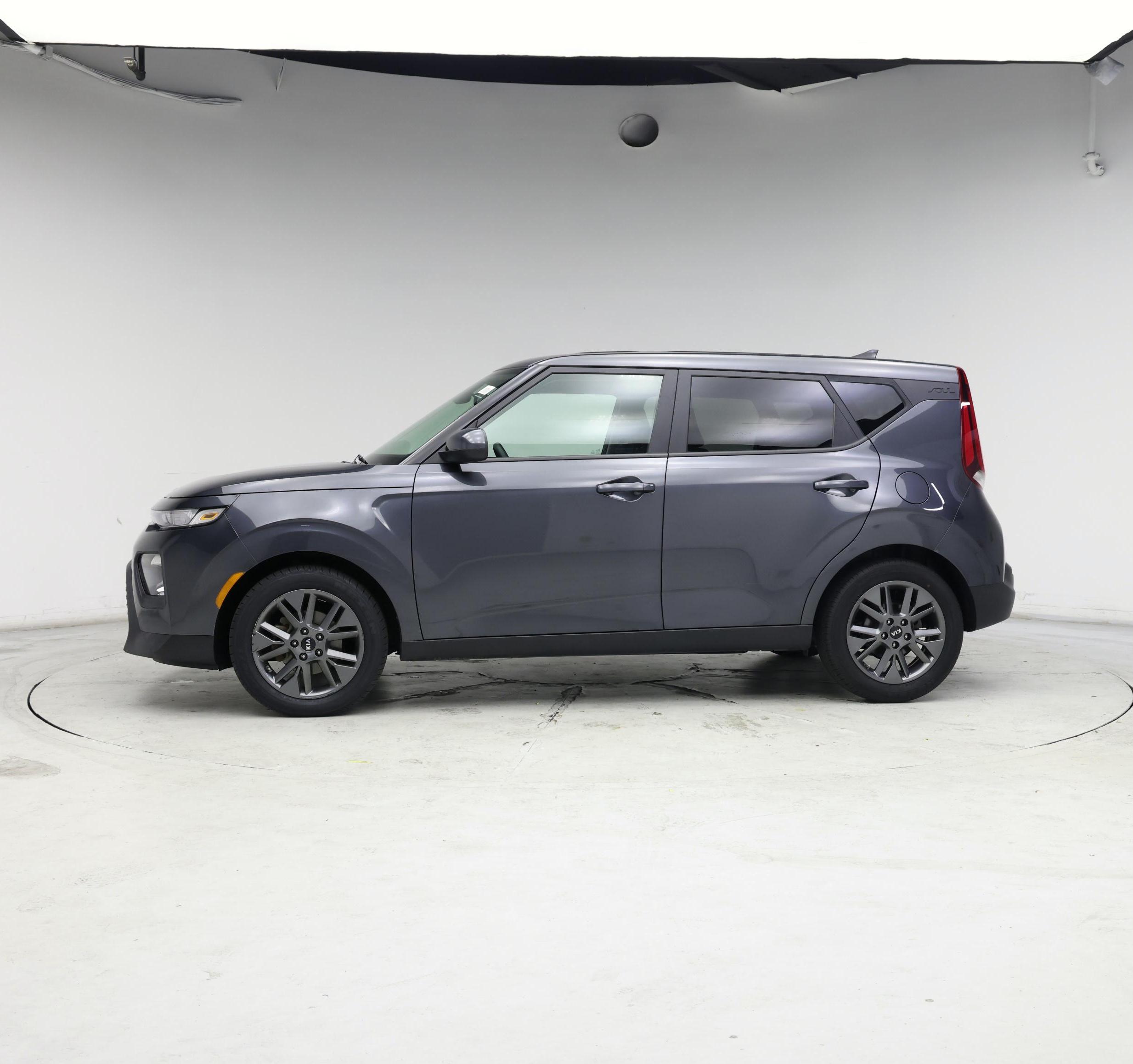 Thumbnail: 2021 Kia Soul - 3