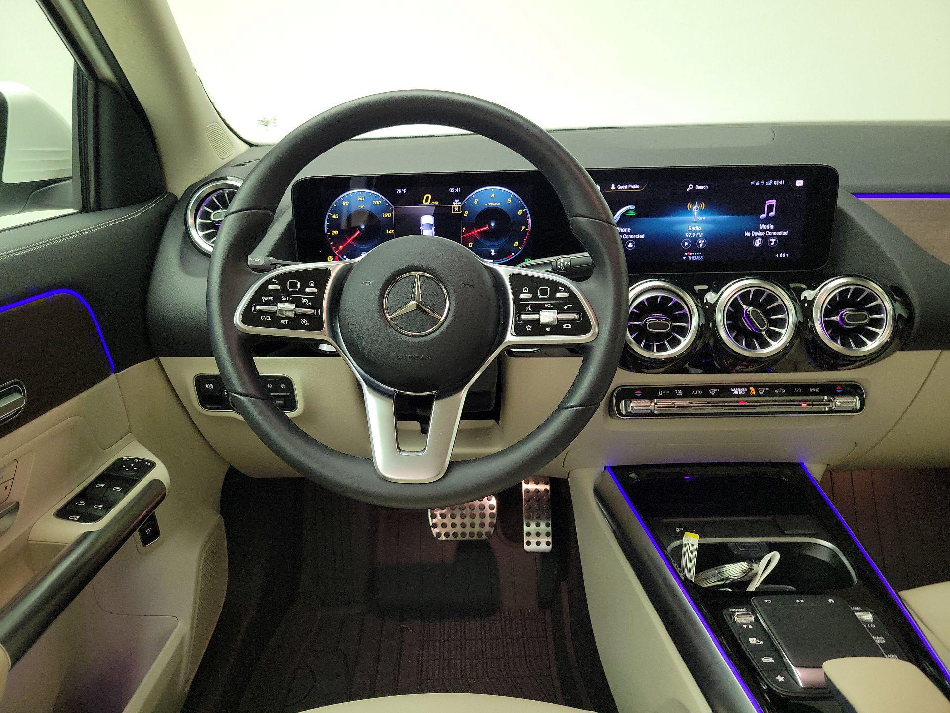 Thumbnail: 2023 Mercedes-Benz GLA - 10