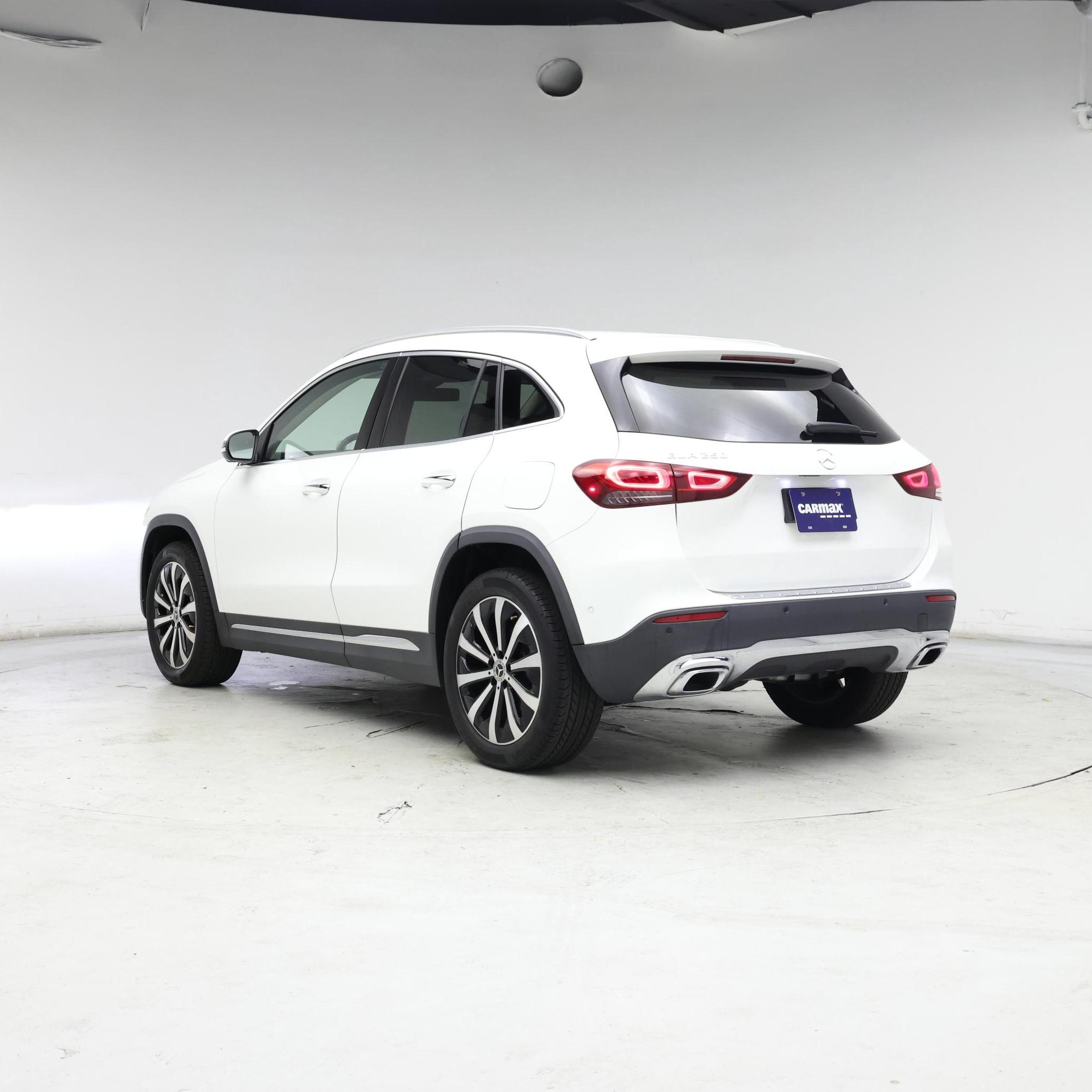 Thumbnail: 2023 Mercedes-Benz GLA - 2