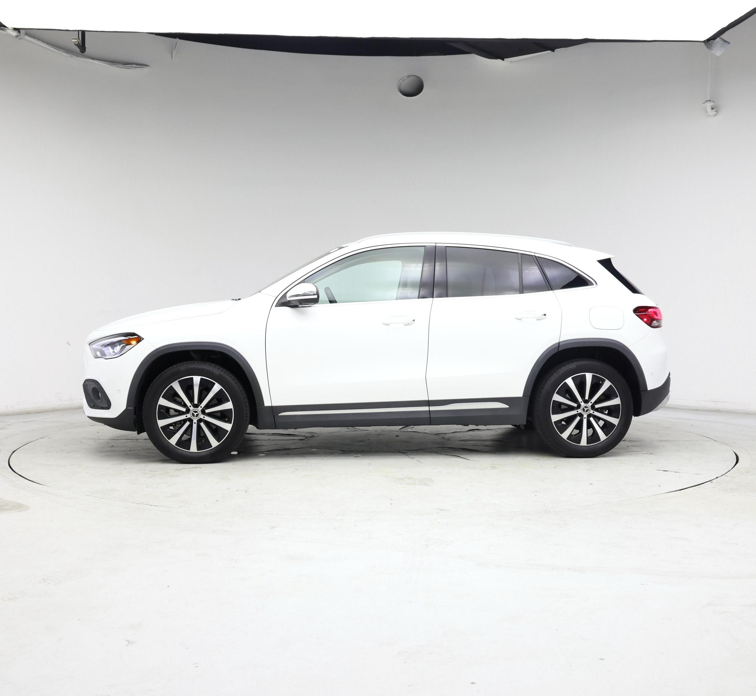 Thumbnail: 2023 Mercedes-Benz GLA - 3