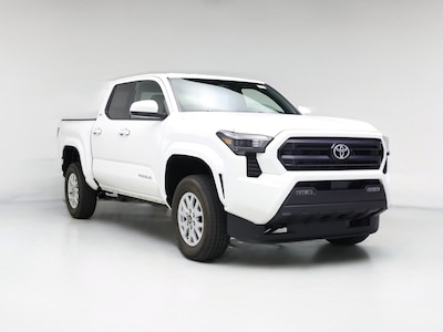 White 2024 Toyota Tacoma SR5