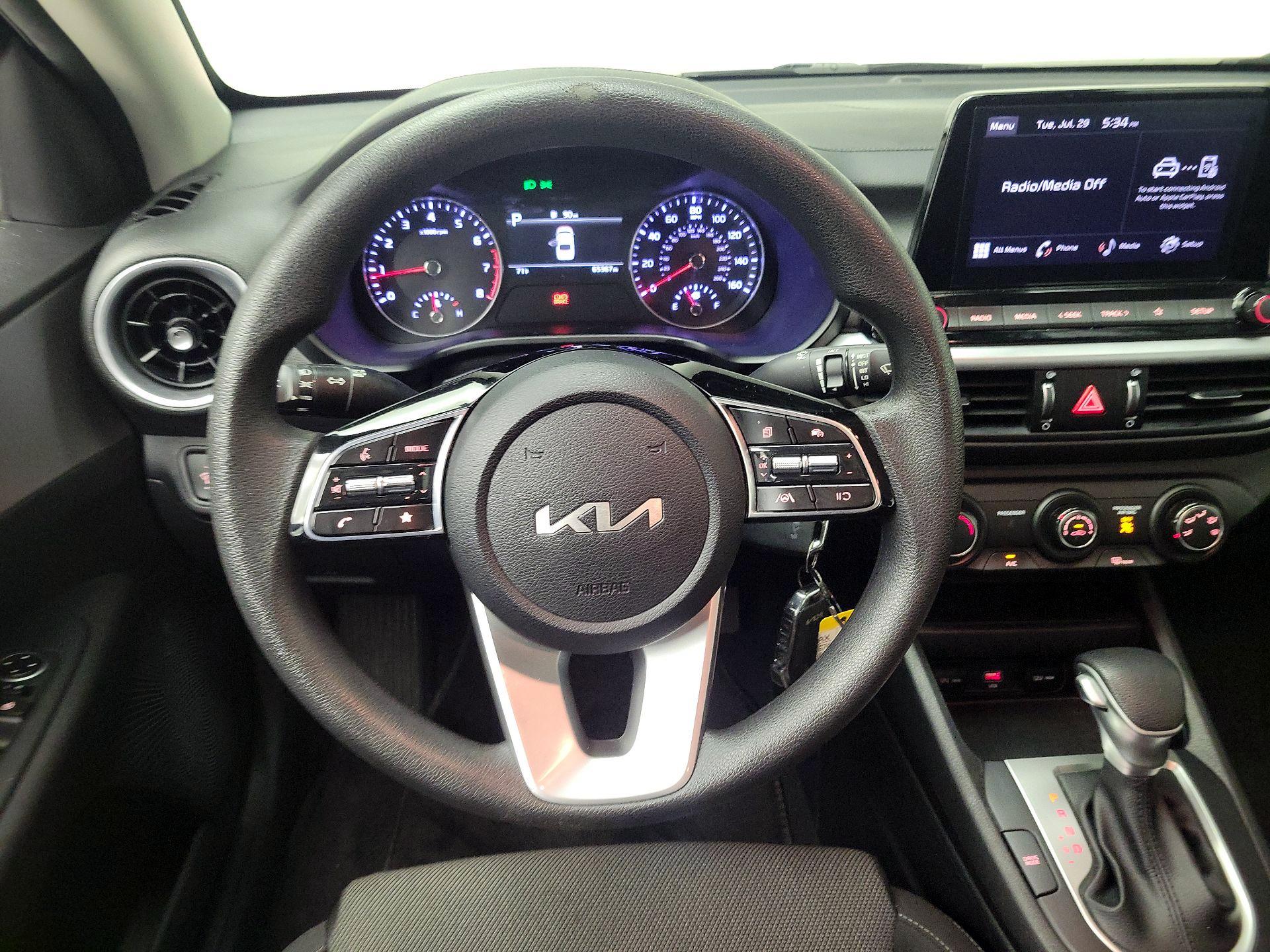 Thumbnail: 2023 Kia Forte - 10