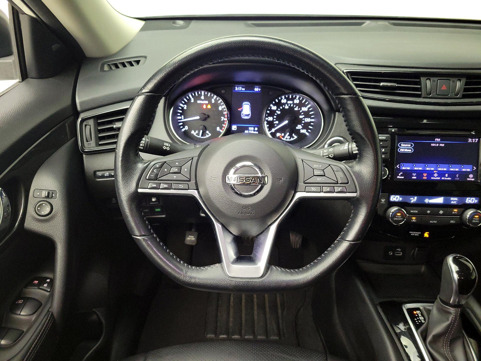 Thumbnail: 2020 Nissan Rogue - 10