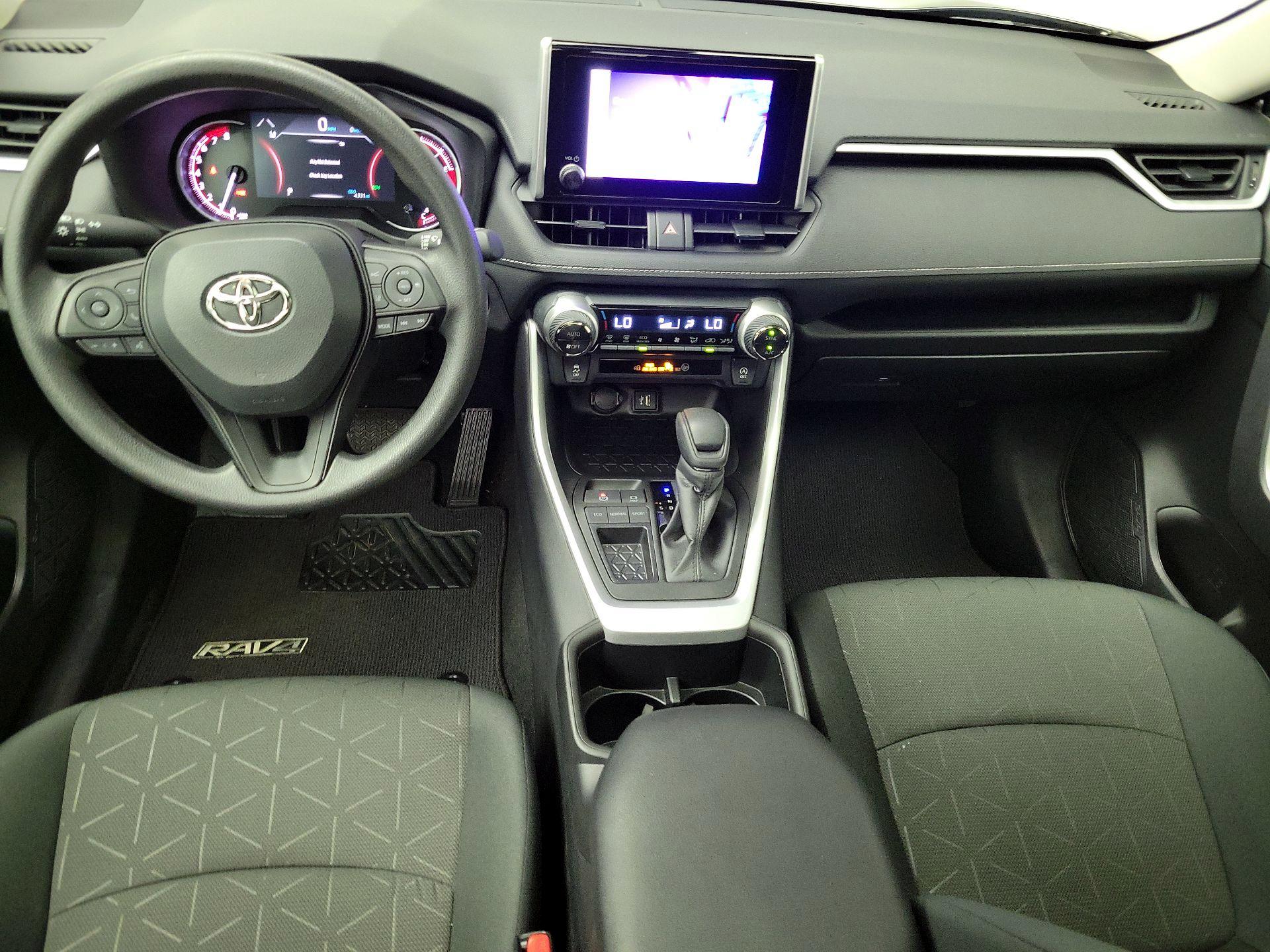 Thumbnail: 2024 Toyota RAV4 - 9