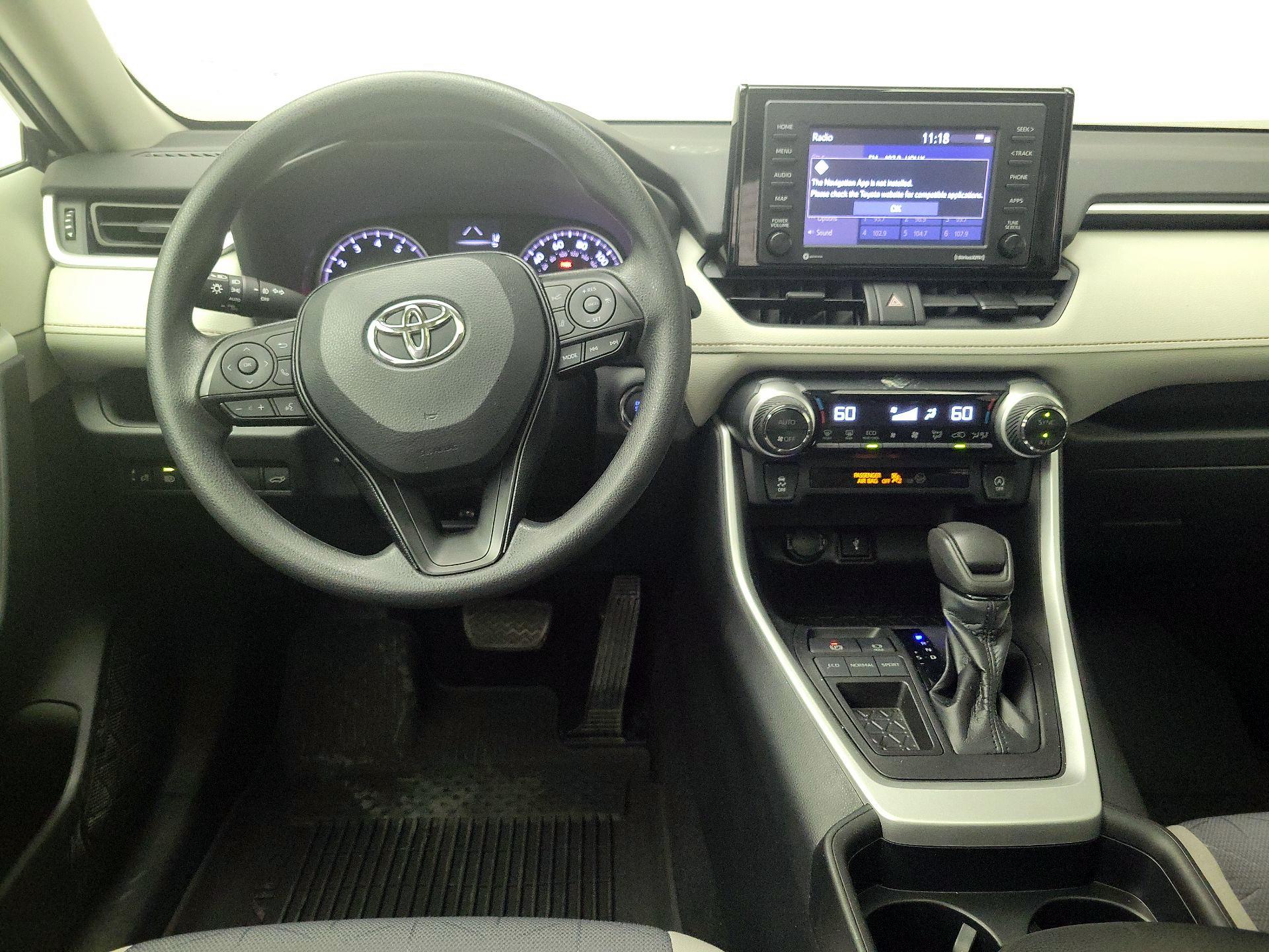 Thumbnail: 2021 Toyota RAV4 - 10