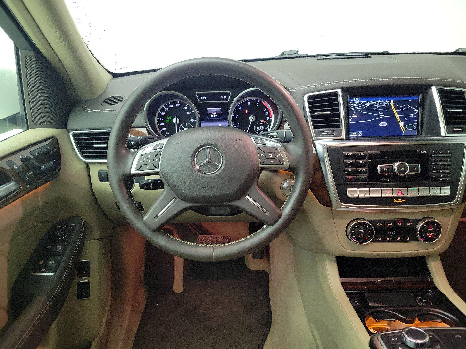 Thumbnail: 2016 Mercedes-Benz GL-Class - 10
