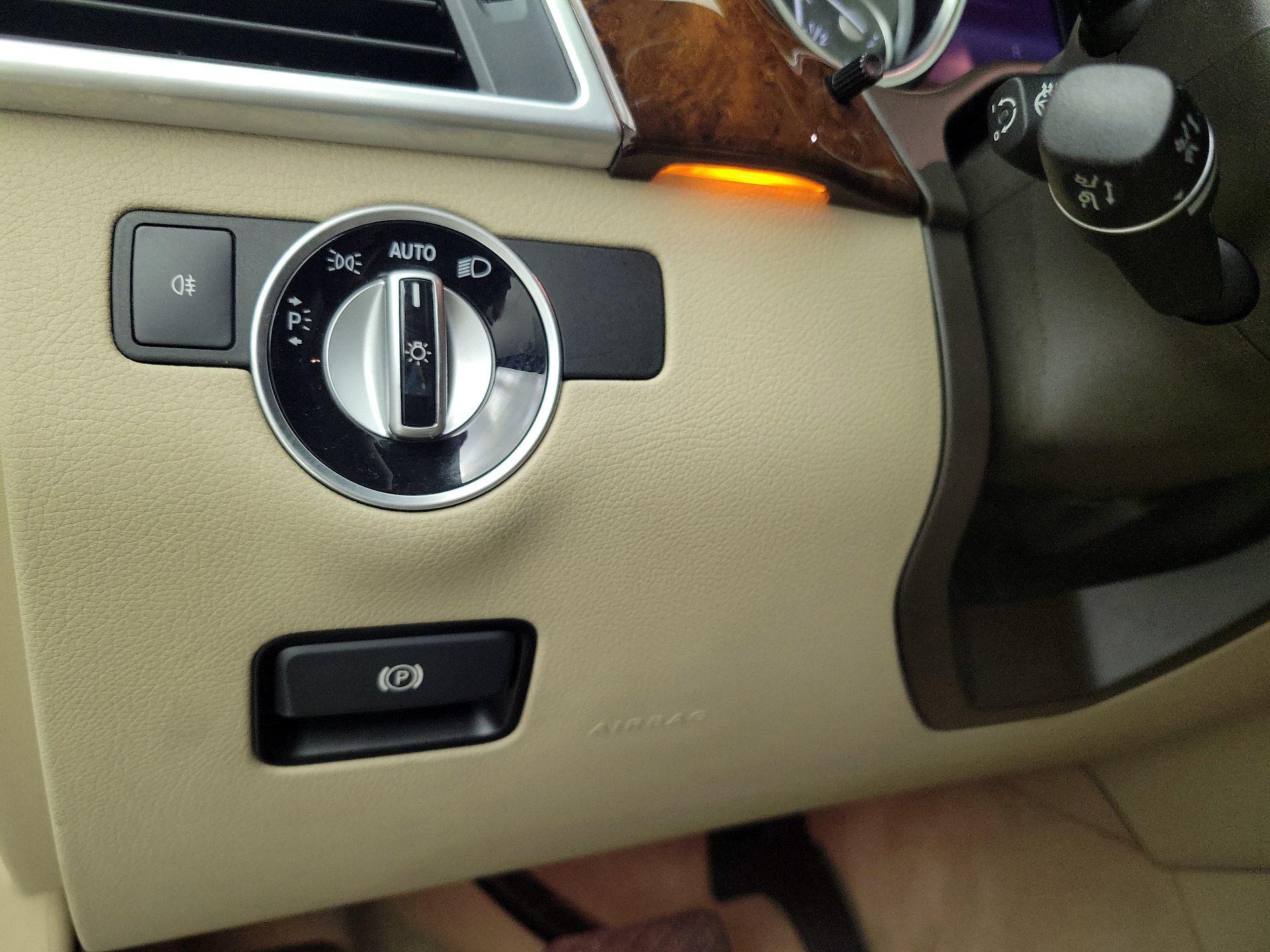 Thumbnail: 2016 Mercedes-Benz GL-Class - 13