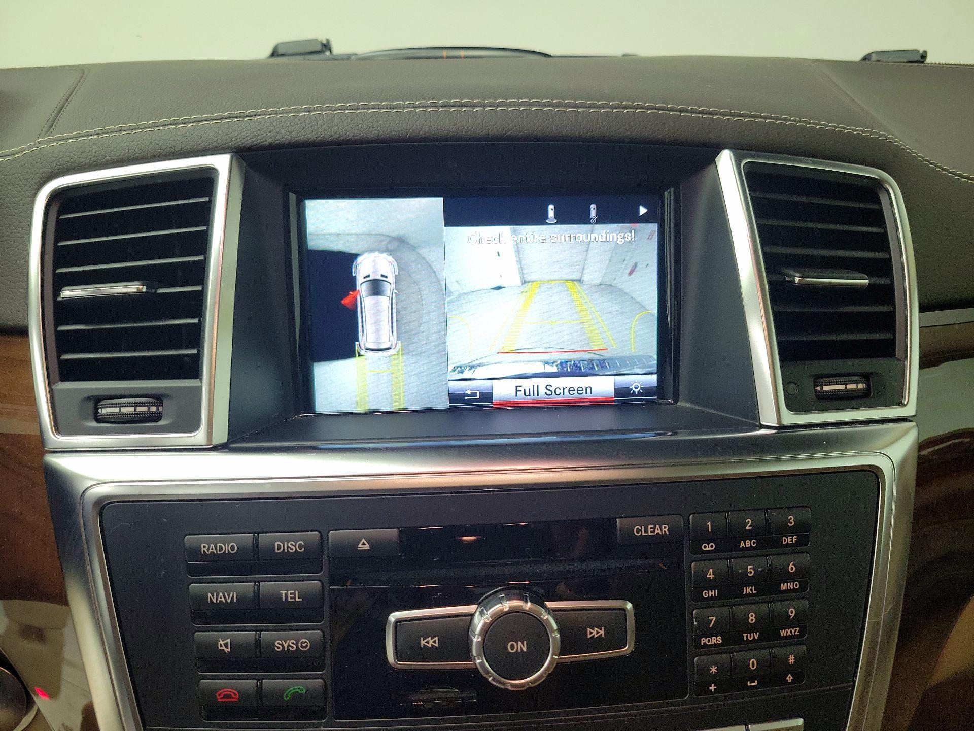 Thumbnail: 2016 Mercedes-Benz GL-Class - 15