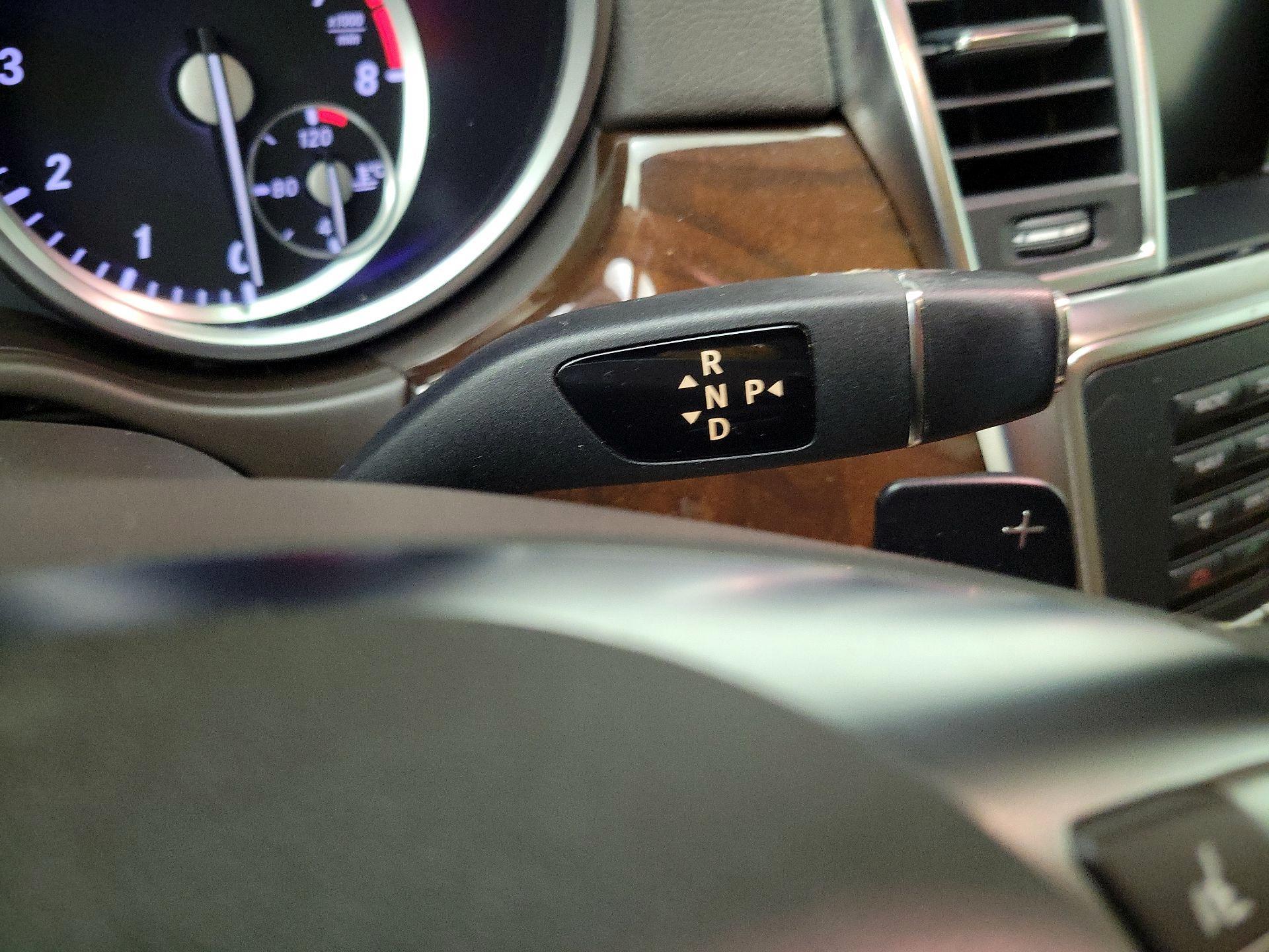 Thumbnail: 2016 Mercedes-Benz GL-Class - 18
