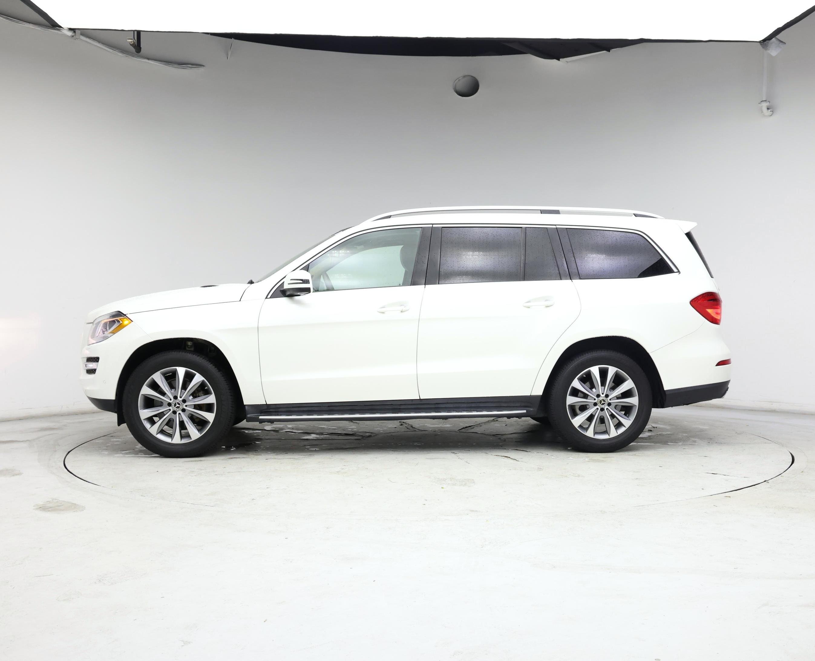 Thumbnail: 2016 Mercedes-Benz GL-Class - 3