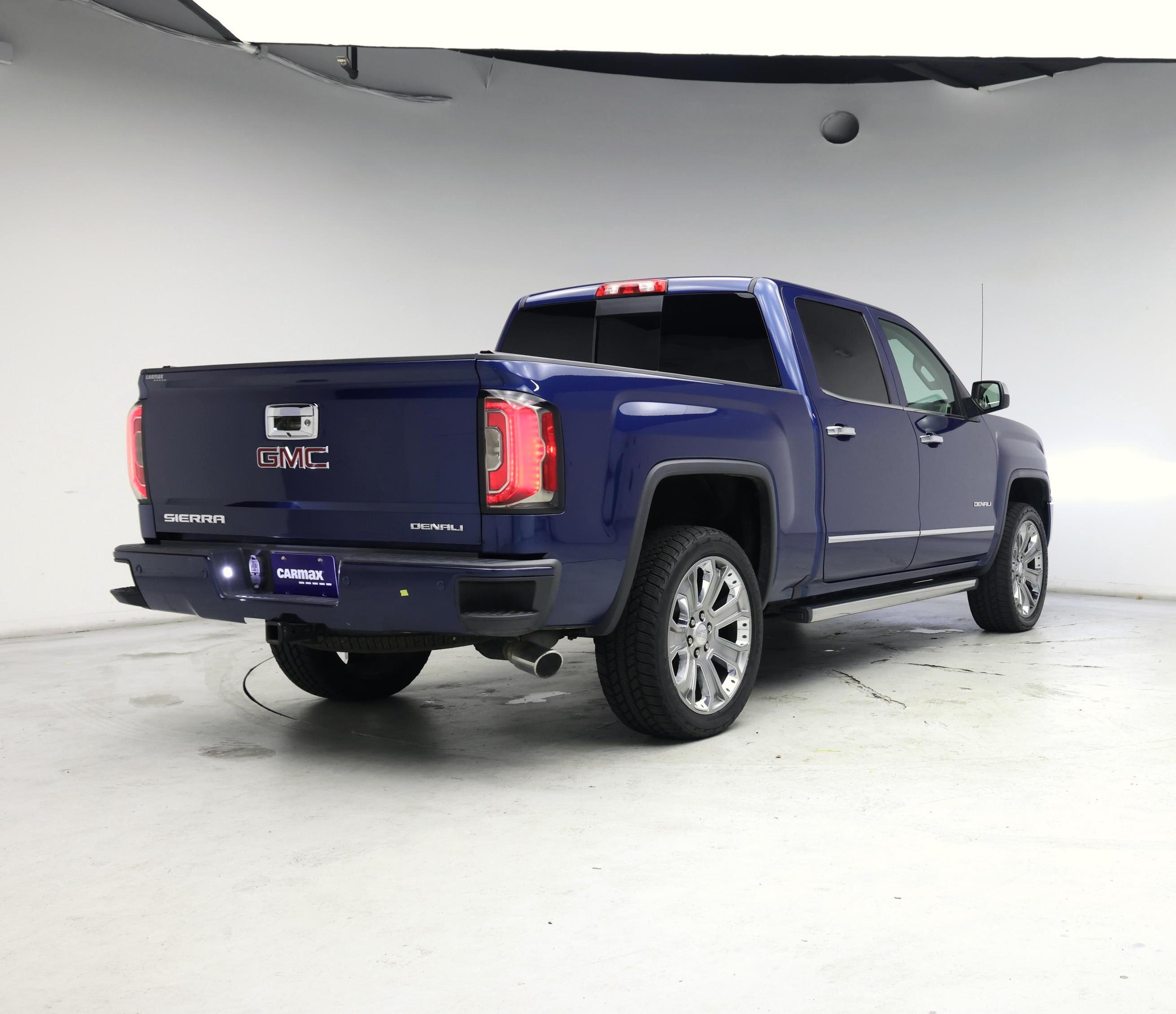 Thumbnail: 2017 GMC Sierra 1500 - 8