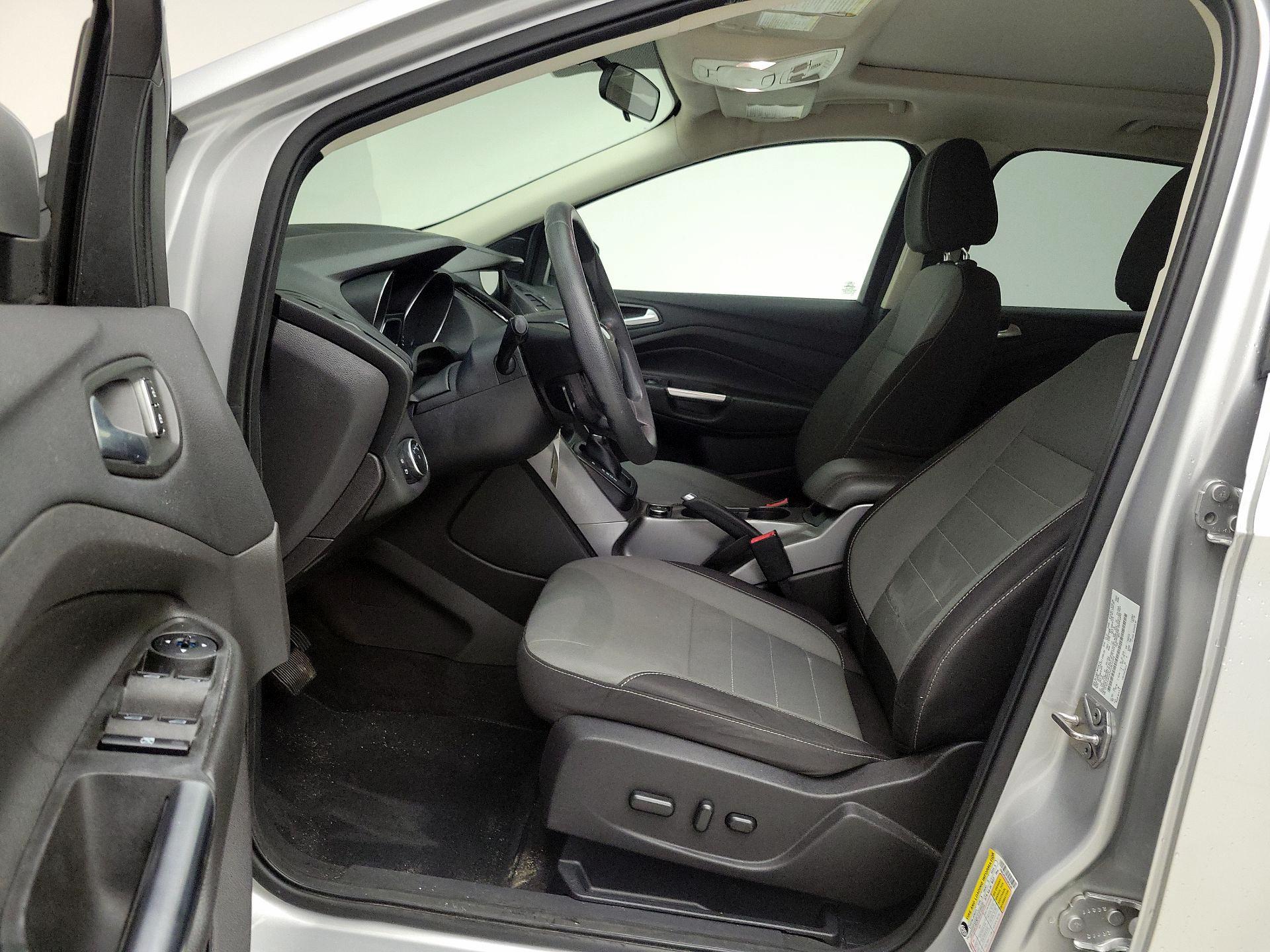 Thumbnail: 2016 Ford Escape - 11