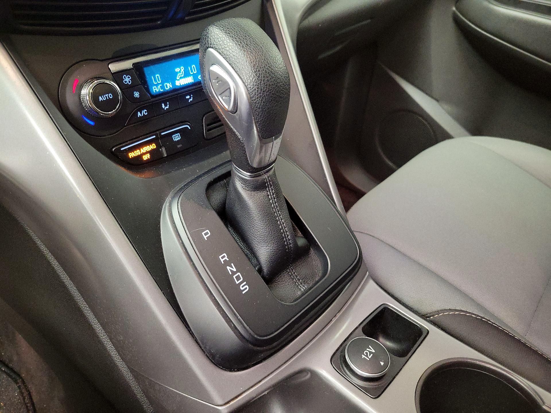 Thumbnail: 2016 Ford Escape - 17
