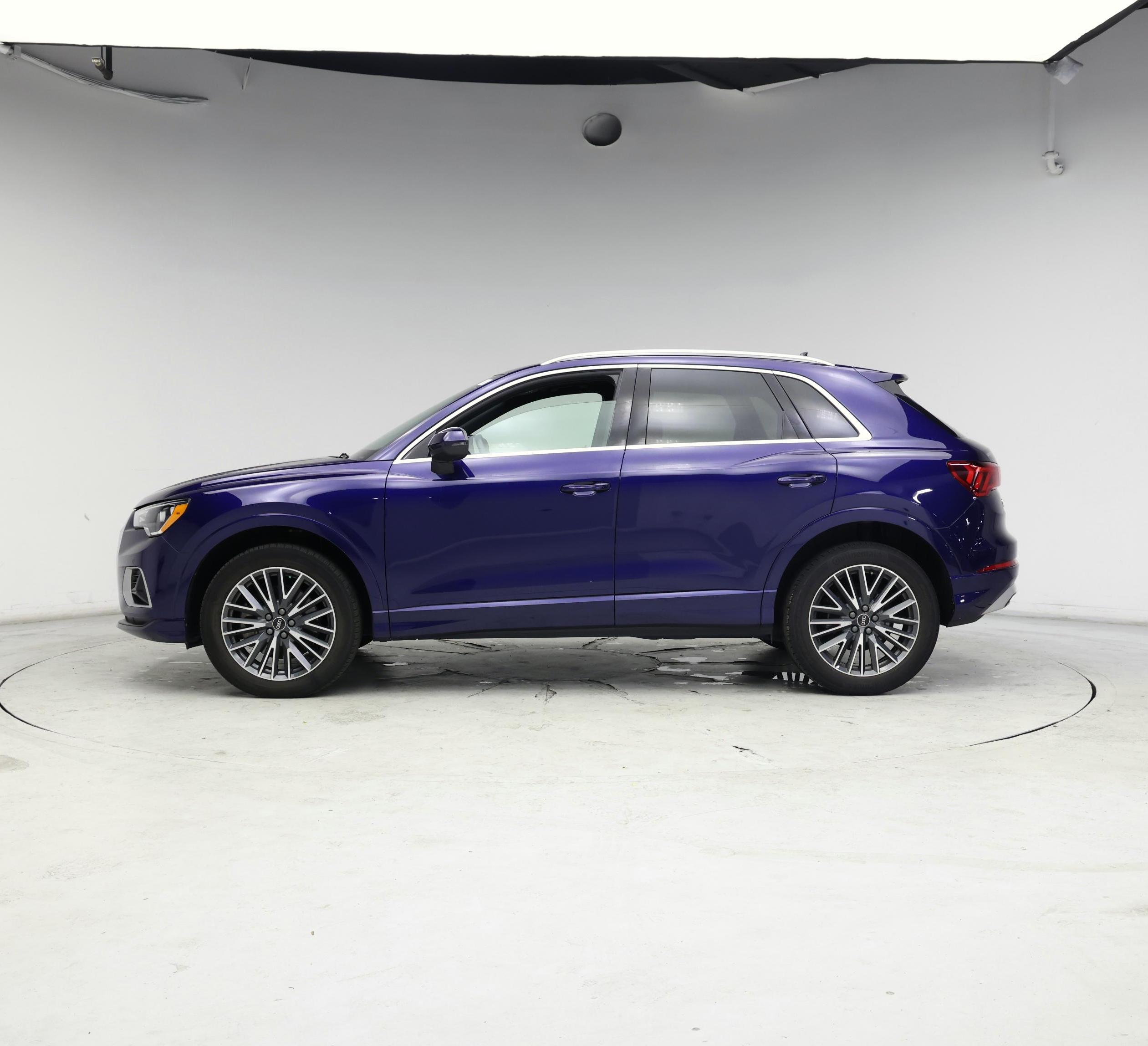 Thumbnail: 2022 Audi Q3 - 3