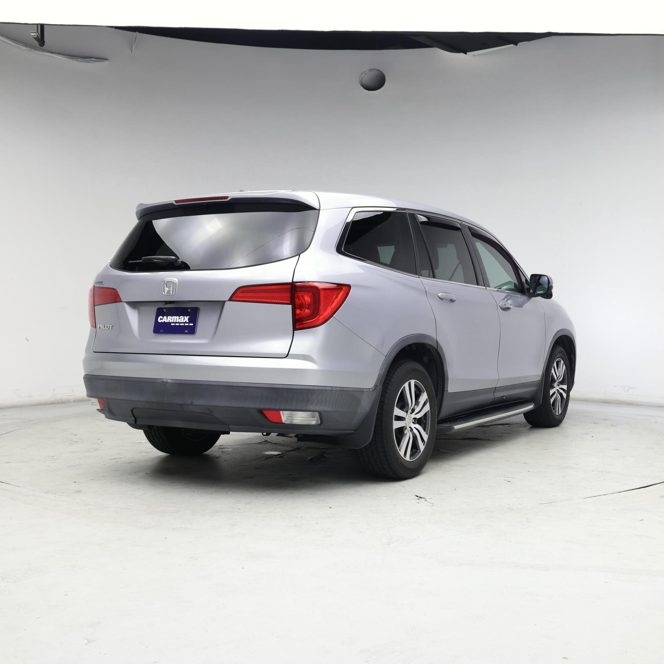 Thumbnail: 2018 Honda Pilot - 8