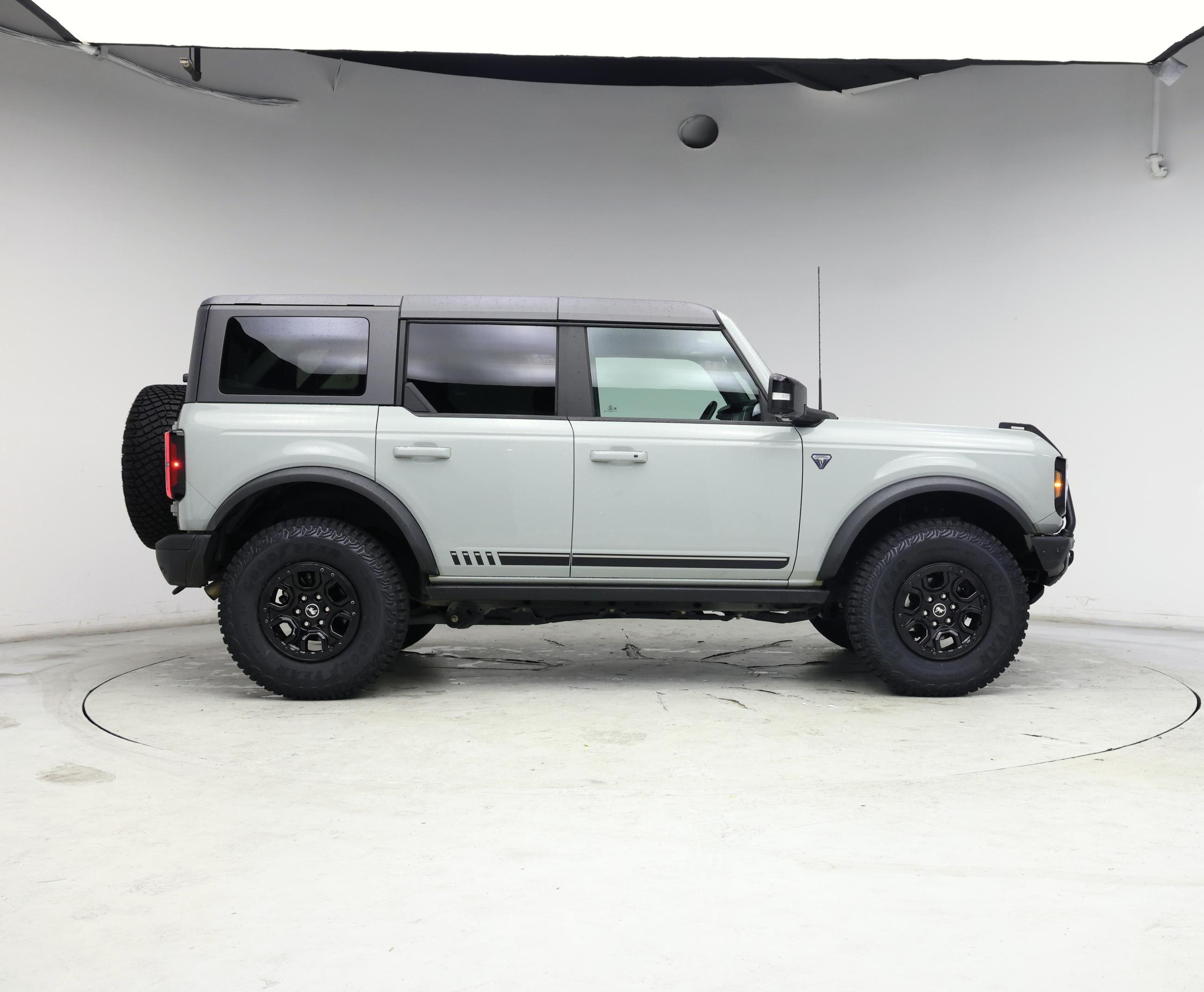 Thumbnail: 2021 Ford Bronco - 7