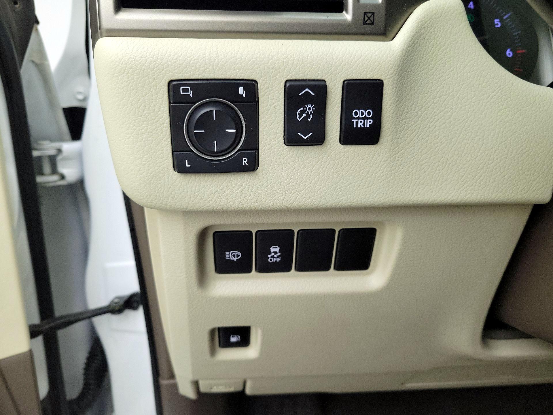 Thumbnail: 2015 Lexus GX - 13