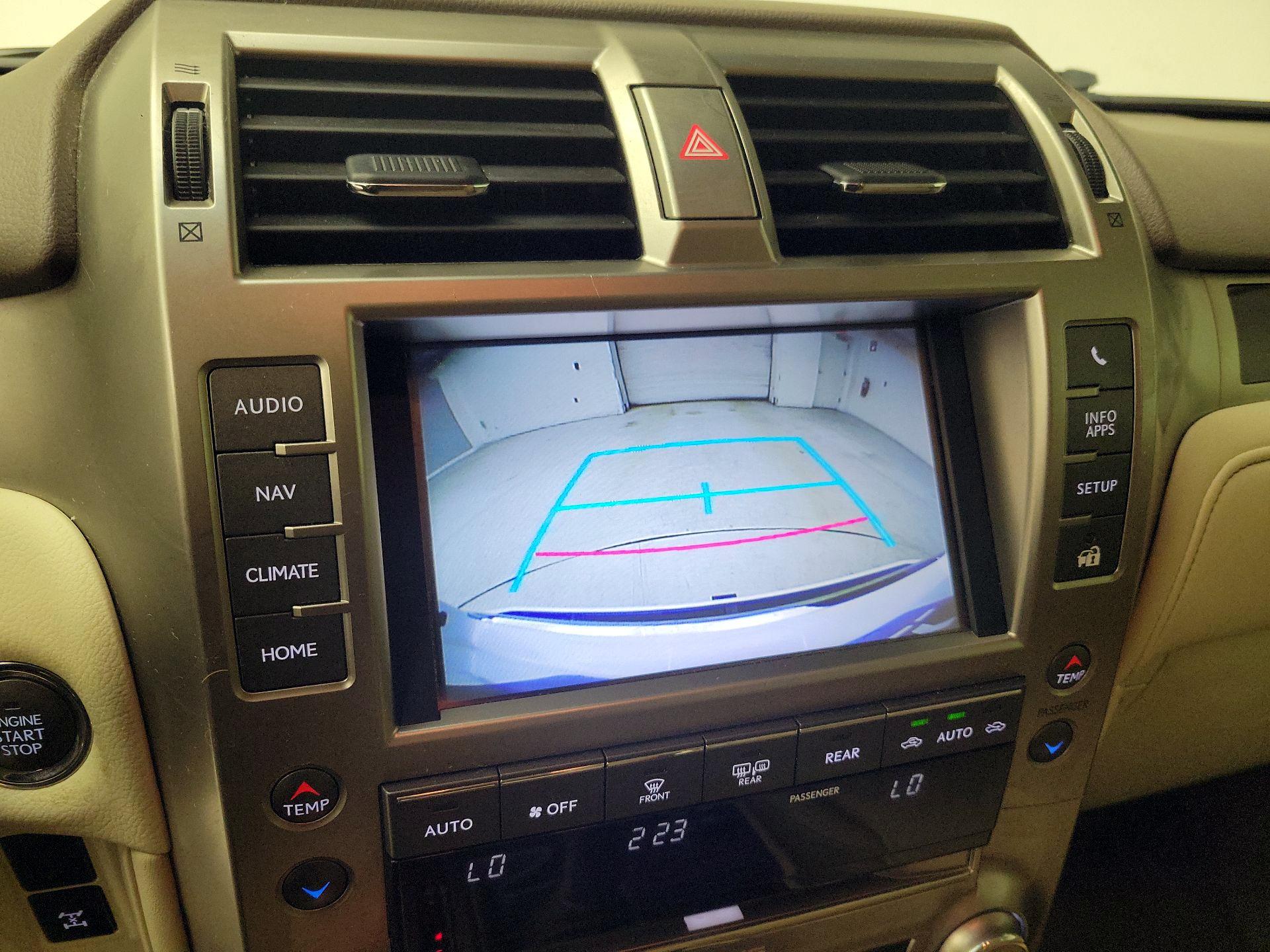 Thumbnail: 2015 Lexus GX - 15