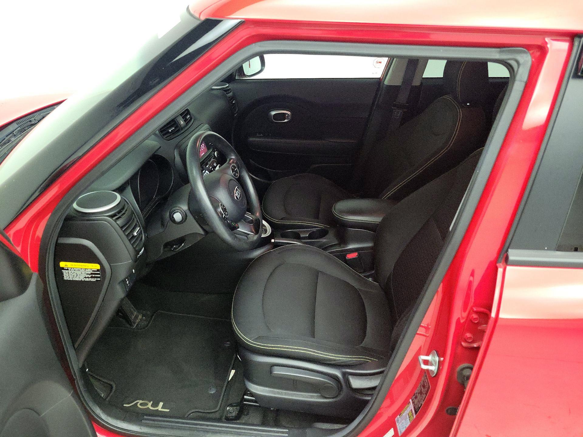 Thumbnail: 2015 Kia Soul - 11