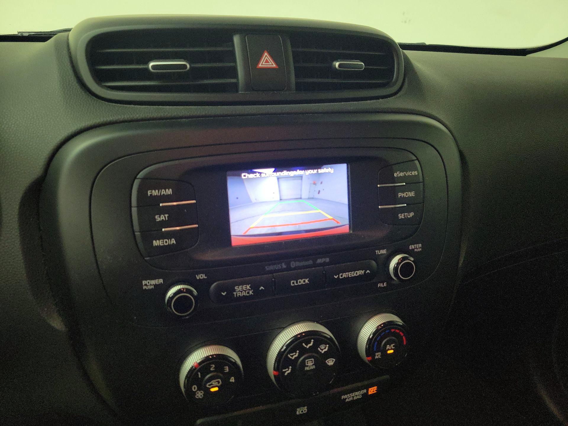 Thumbnail: 2015 Kia Soul - 15