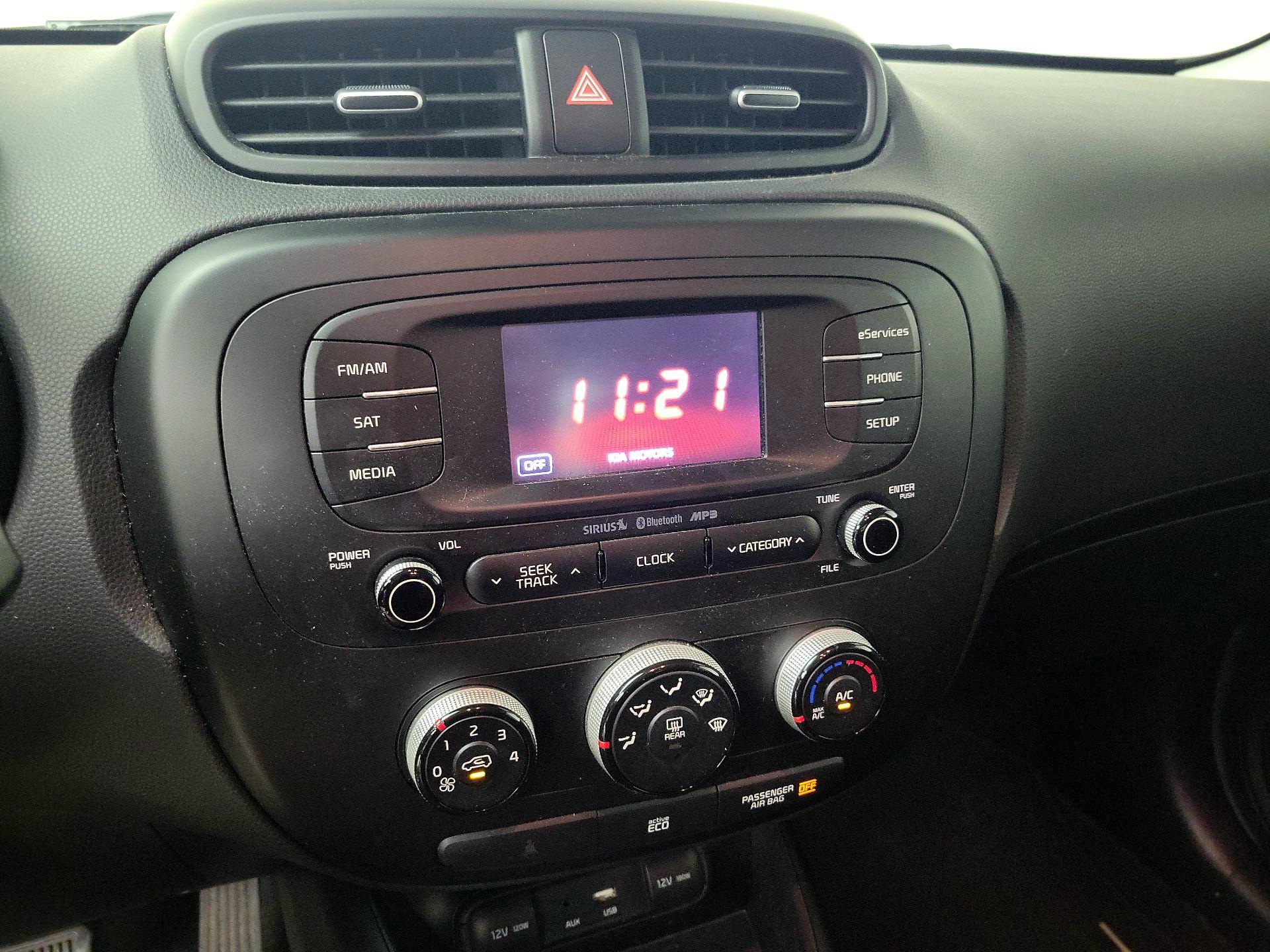 Thumbnail: 2015 Kia Soul - 16