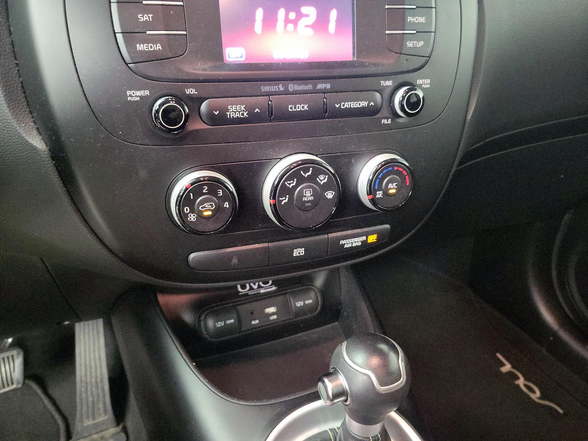 Thumbnail: 2015 Kia Soul - 17